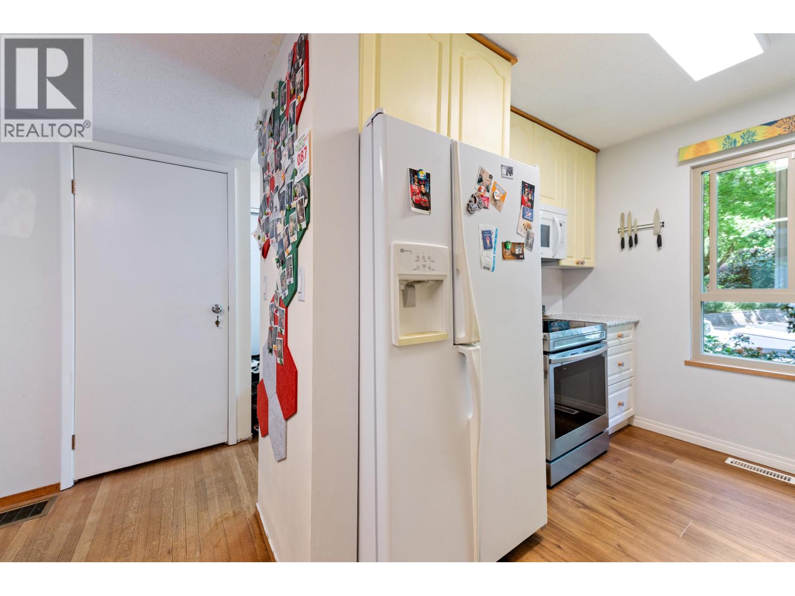 128 Brookside Drive, Port Moody, British Columbia  V3H 3H6 - Photo 14 - R3123282