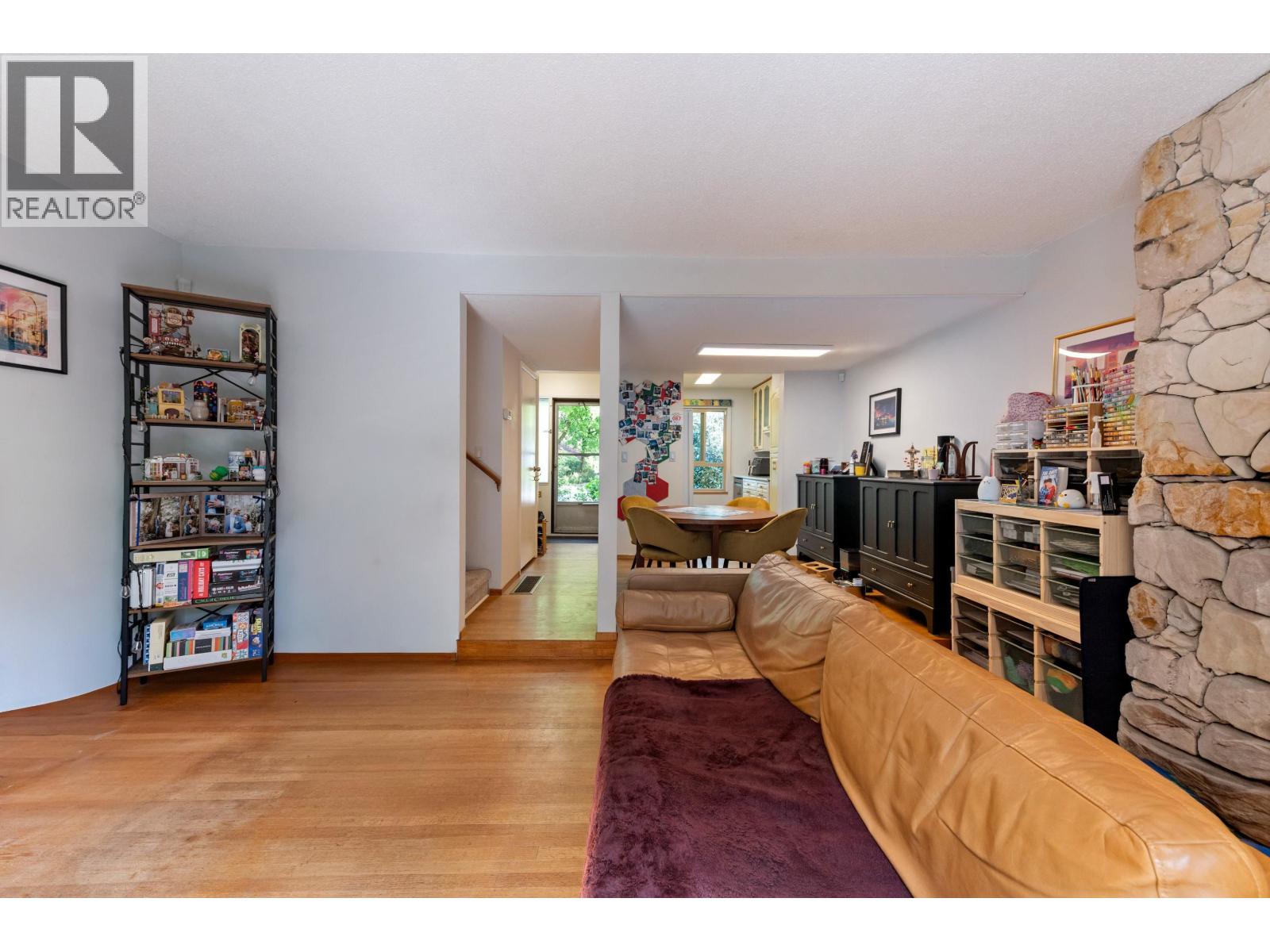 128 Brookside Drive, Port Moody, British Columbia  V3H 3H6 - Photo 5 - R3123282