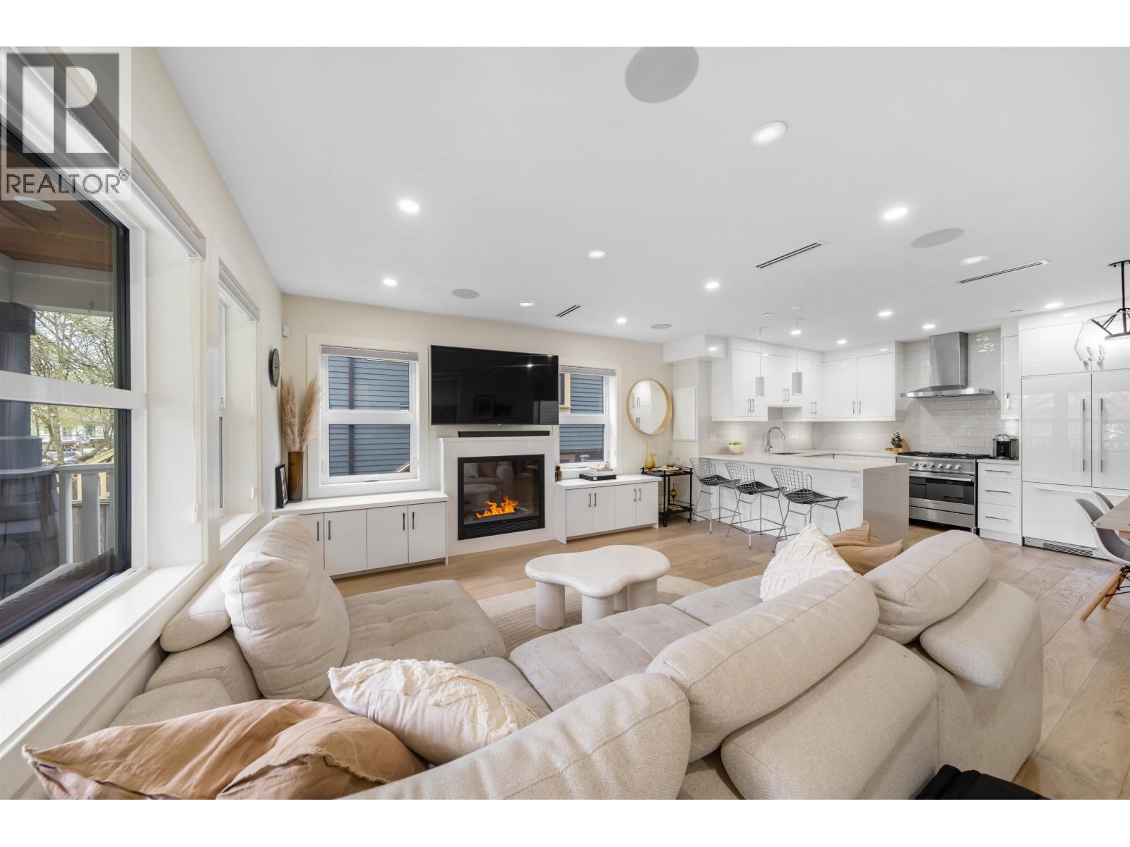 1758 E 14th Avenue, Vancouver, British Columbia  V5N 2E2 - Photo 5 - R3123324