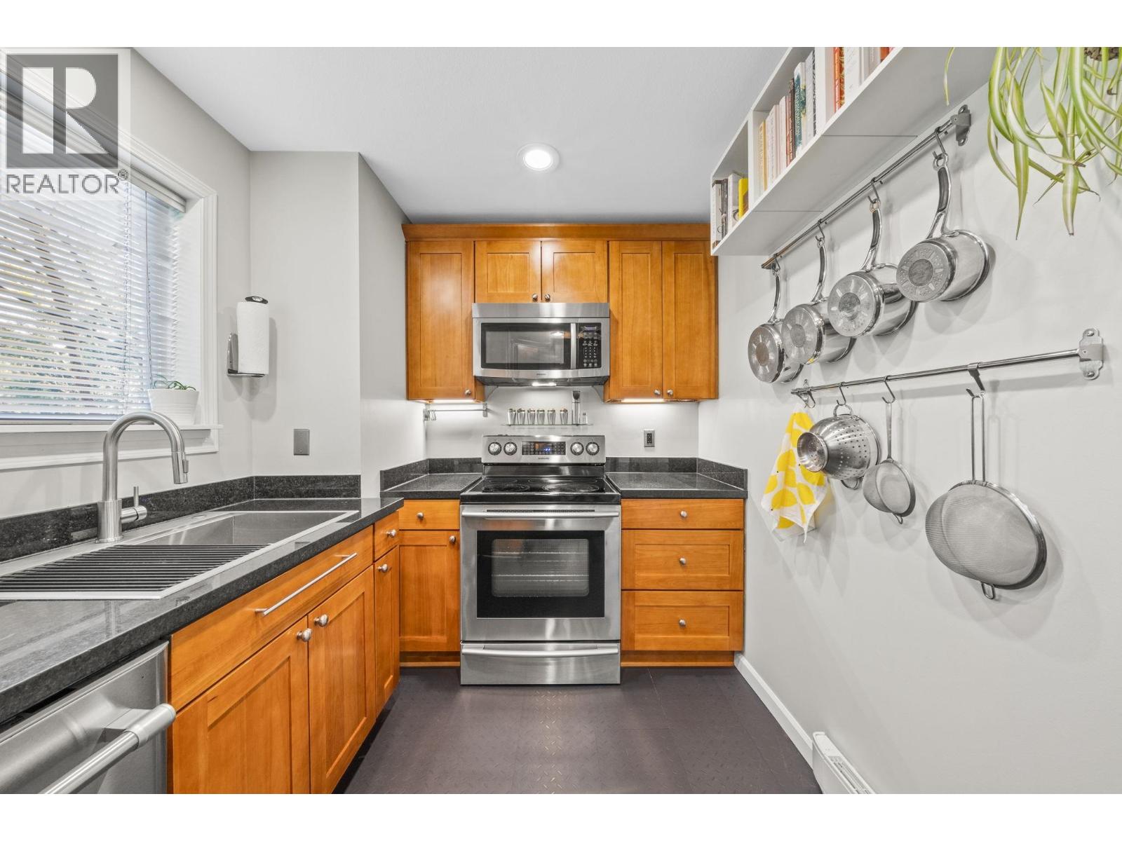 204 1883 E 10th Avenue, Vancouver, British Columbia  V5N 1X8 - Photo 10 - R3123353