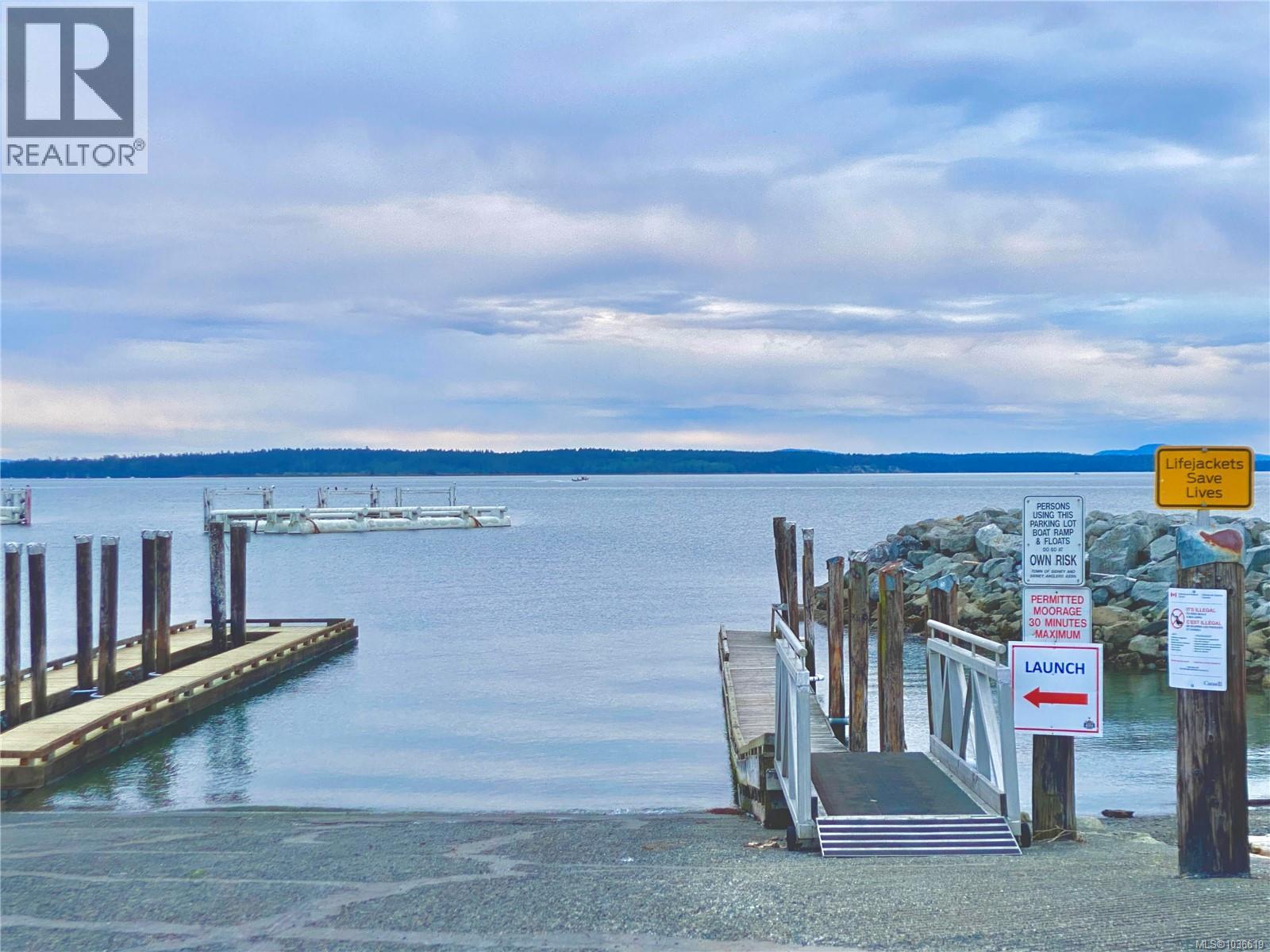 4 10490 Resthaven Dr, Sidney, British Columbia  V8L 3H7 - Photo 45 - 1036619