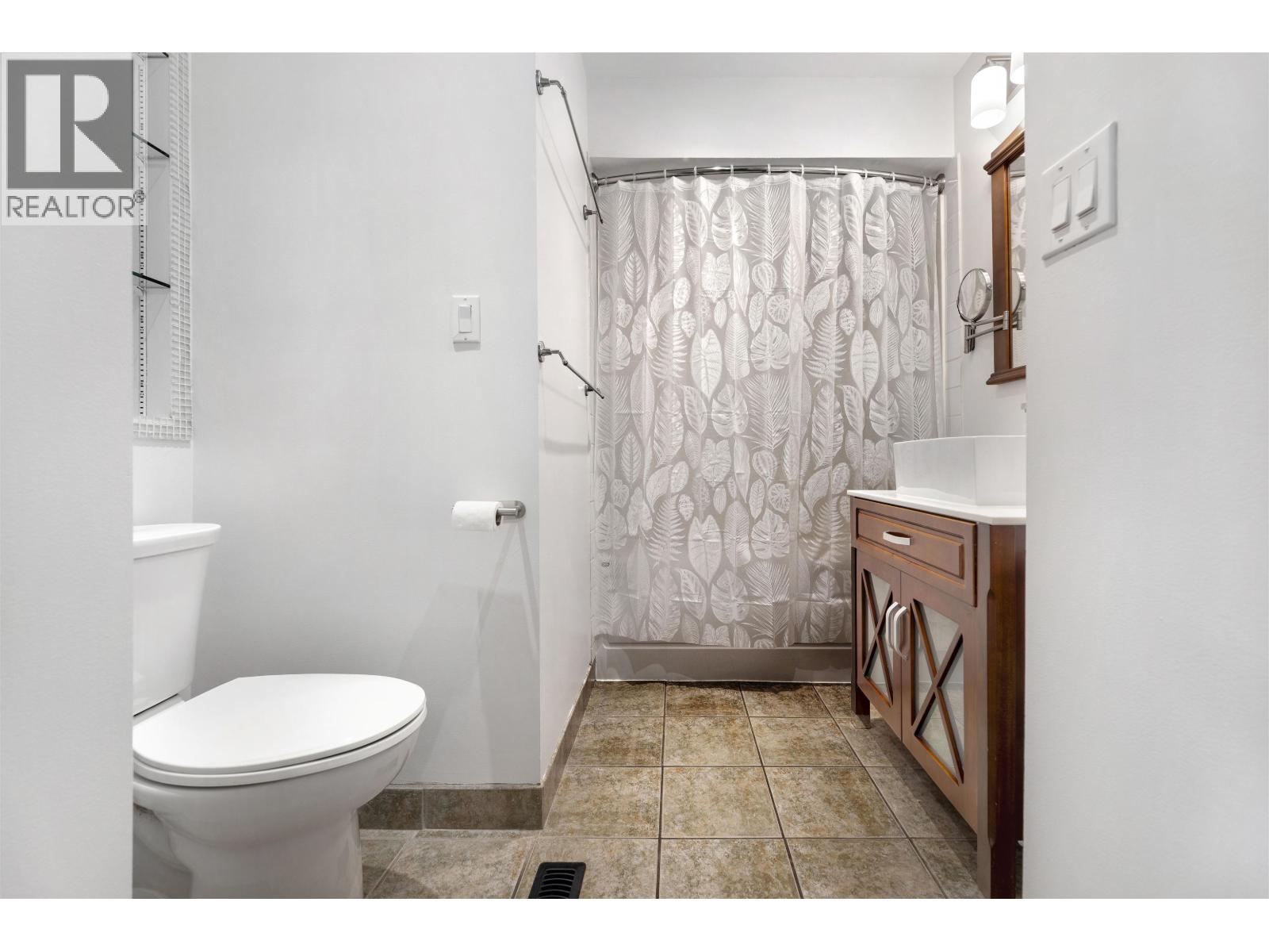 828 Nicolum Court, North Vancouver, British Columbia  V7H 2R8 - Photo 21 - R3123257