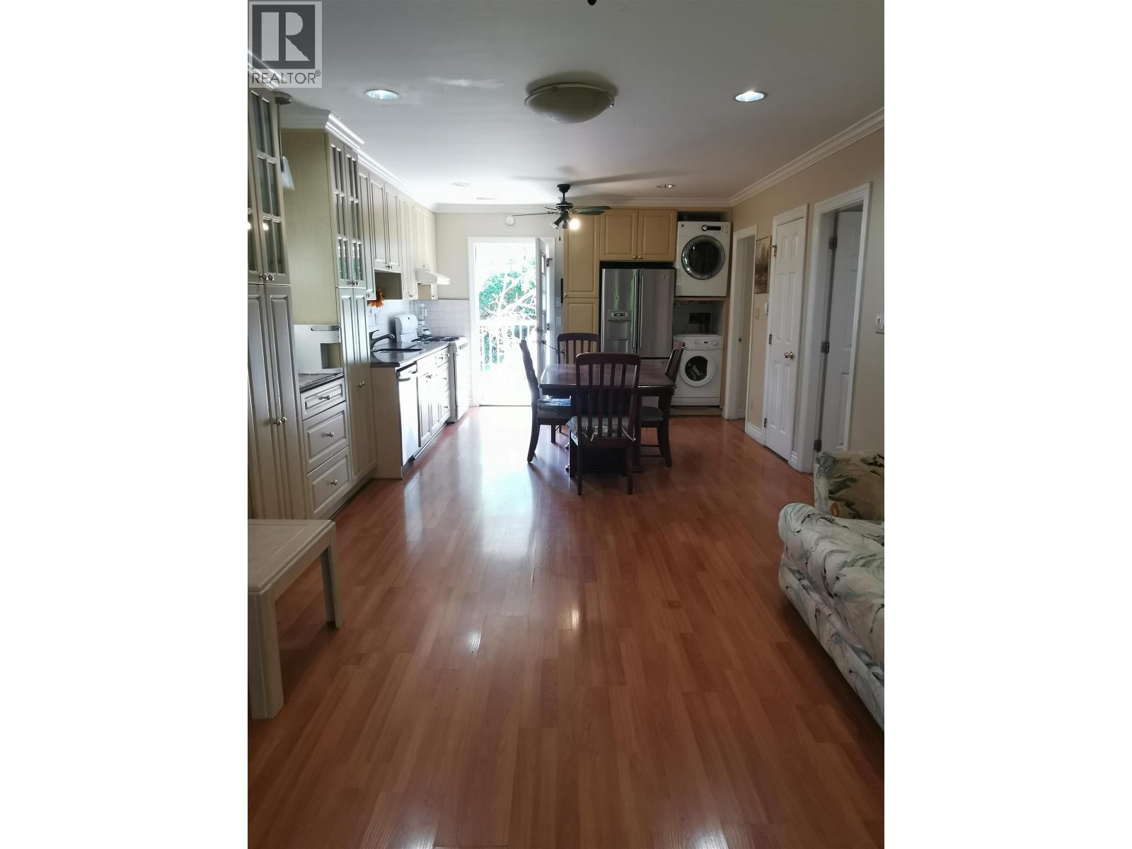 8067 French Street, Vancouver, British Columbia  V6P 4V9 - Photo 2 - R3123274