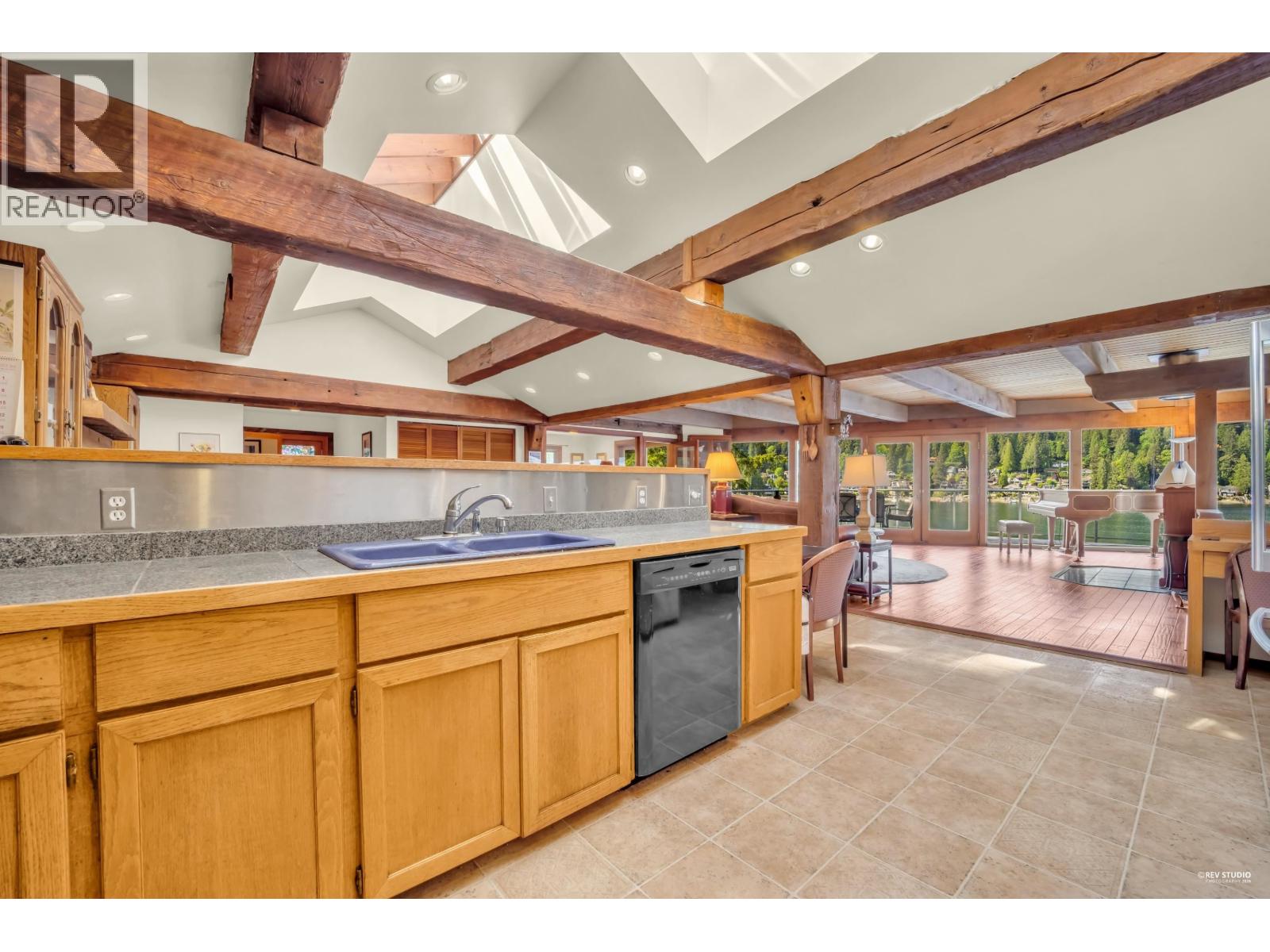 2136 Lockehaven Road, North Vancouver, British Columbia  V7G 1X6 - Photo 22 - R3123281