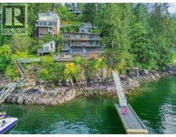 2136 LOCKEHAVEN ROAD, North Vancouver, British Columbia