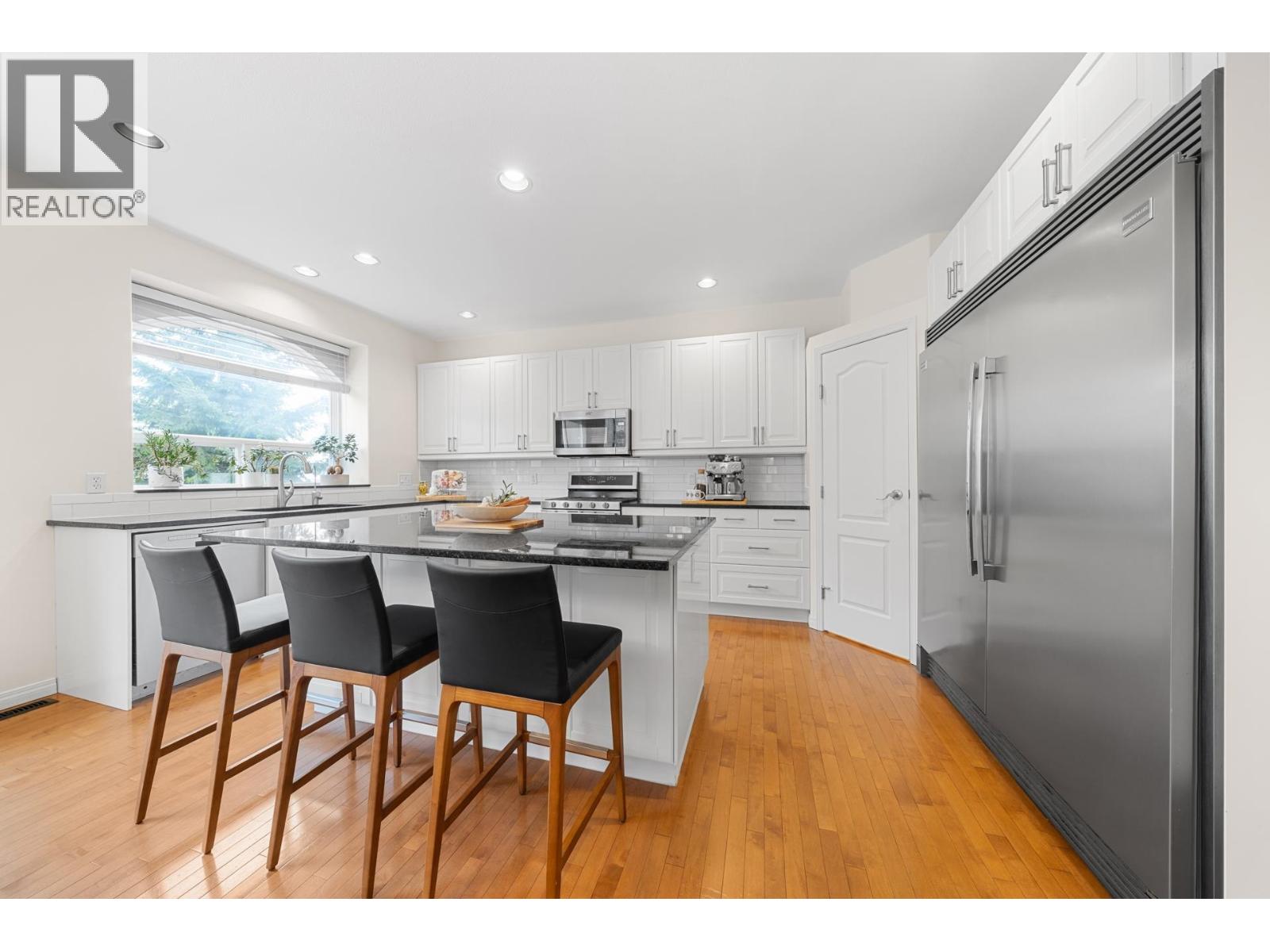 1611 Stoneridge Lane, Coquitlam, British Columbia  V3E 3K9 - Photo 9 - R3123285