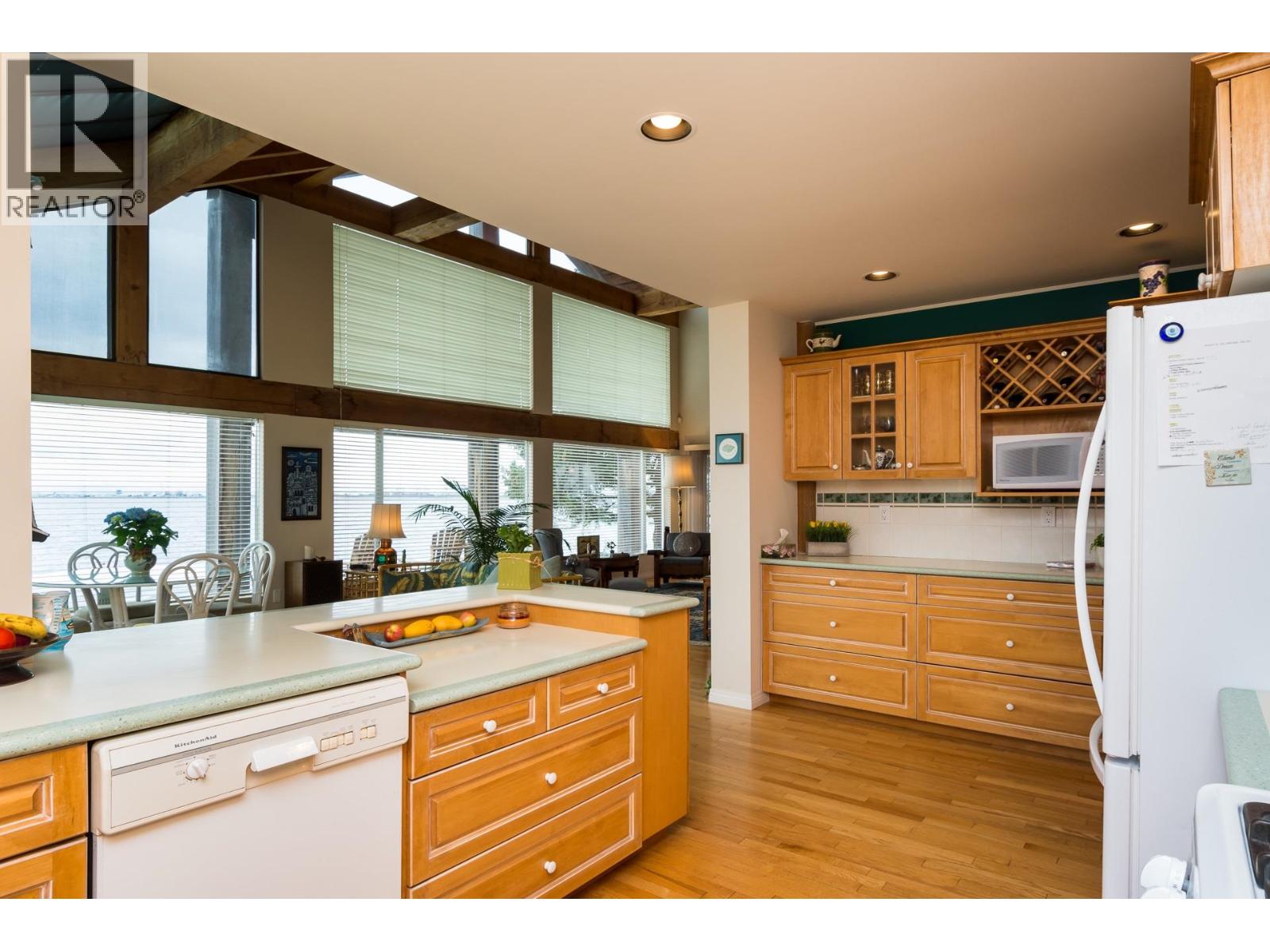 598 Tsawwassen Beach Road, Delta, British Columbia  V4M 4C7 - Photo 21 - R3123348