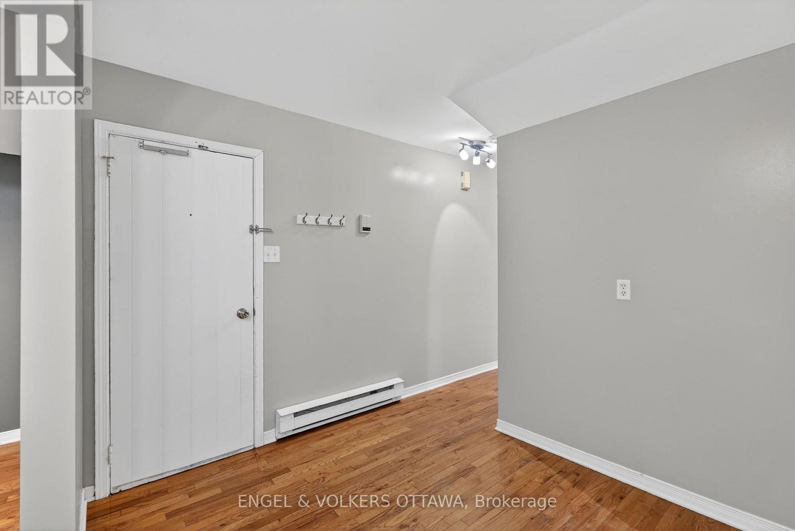 3 - 541 Evered Avenue, Ottawa, Ontario  K1Z 5K9 - Photo 5 - X13124540