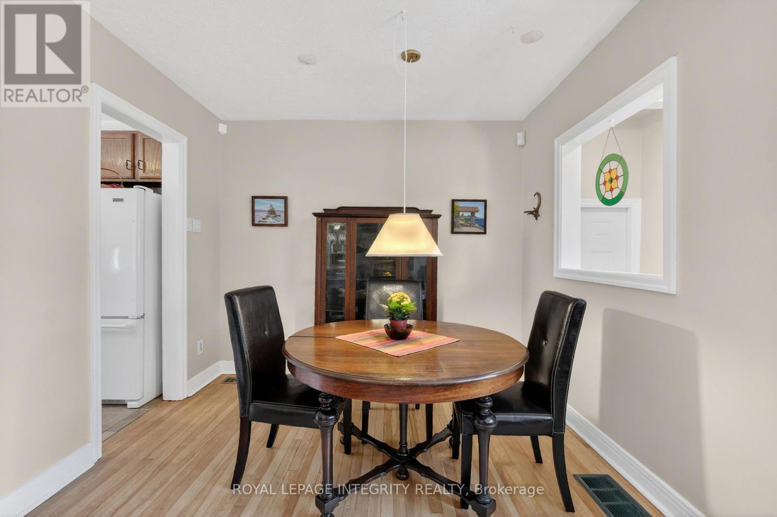 957 Blair Road, Ottawa, Ontario  K1J 7M9 - Photo 11 - X13124626