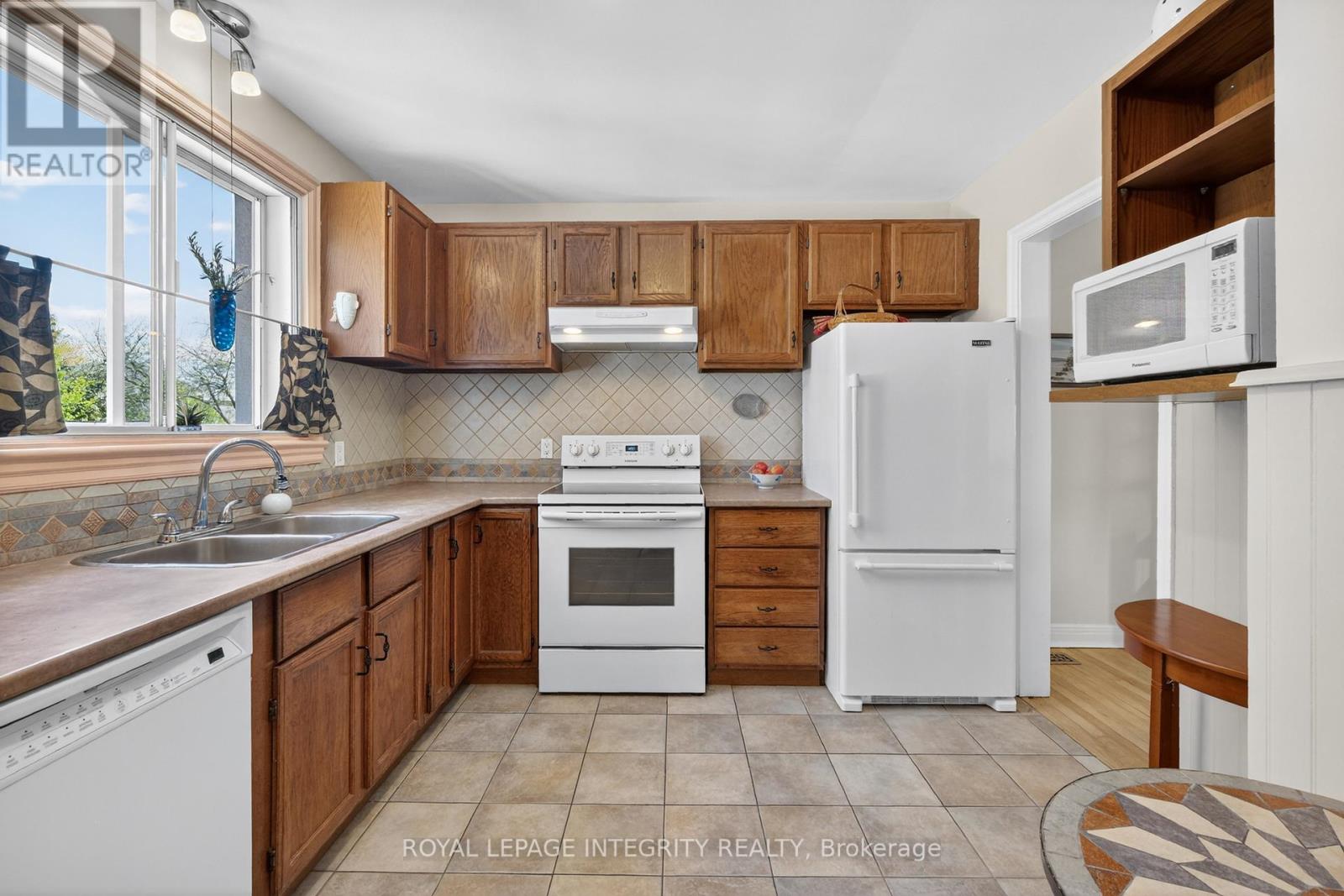 957 Blair Road, Ottawa, Ontario  K1J 7M9 - Photo 9 - X13124626