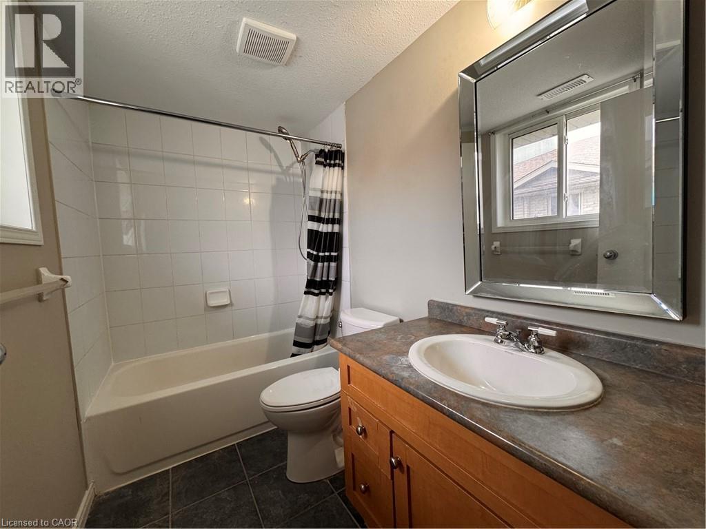 44 Walnut Street Unit# A06, Kitchener, Ontario  N2G 1P6 - Photo 2 - 40829742