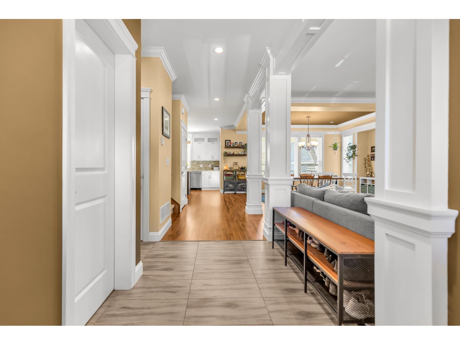 33116 Tunbridge Avenue, Mission, British Columbia  V2V 0C2 - Photo 4 - R3123406
