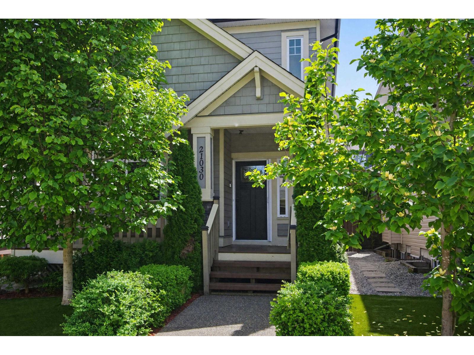 21030 80a Avenue, Langley, British Columbia  V2Y 0J4 - Photo 2 - R3123399