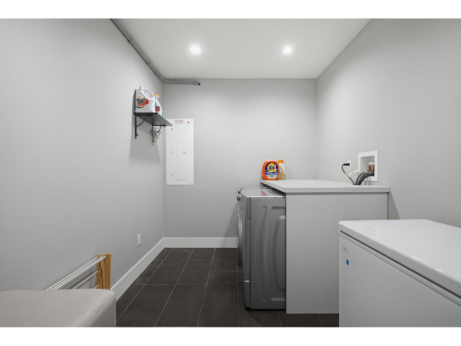 21030 80a Avenue, Langley, British Columbia  V2Y 0J4 - Photo 39 - R3123399