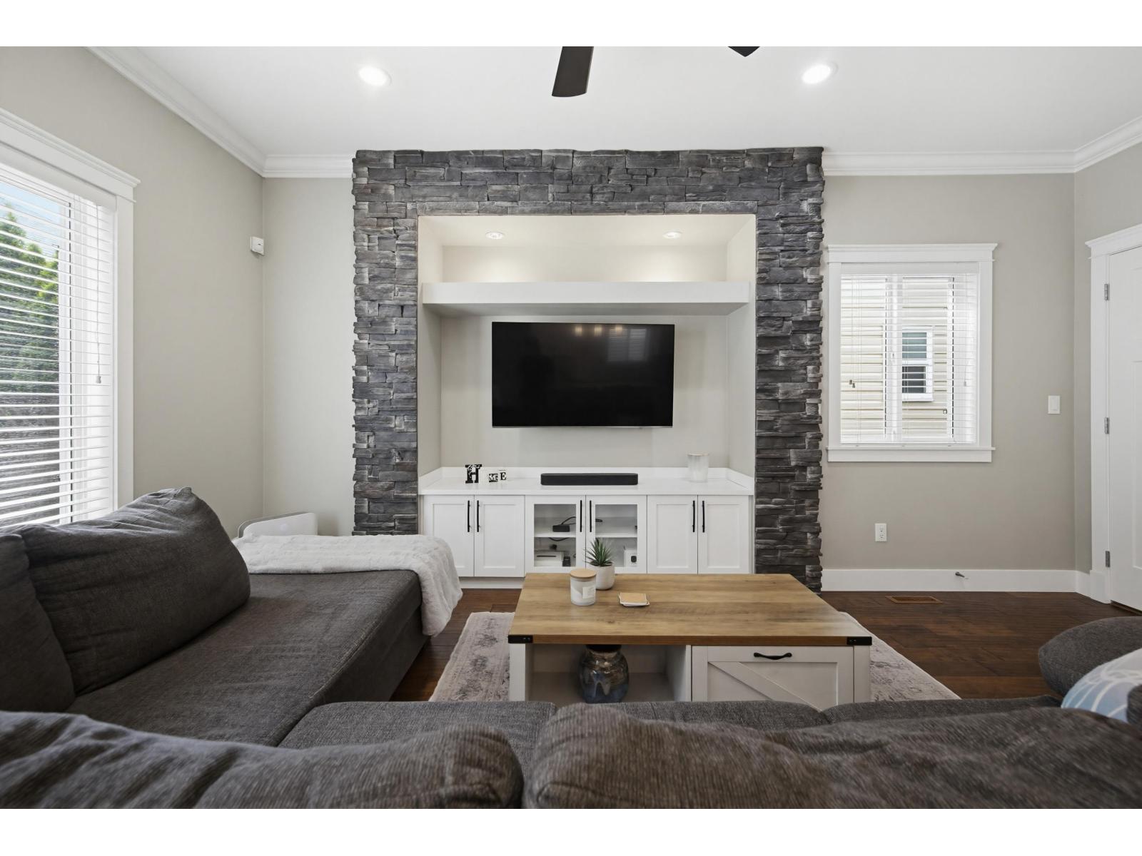 21030 80a Avenue, Langley, British Columbia  V2Y 0J4 - Photo 7 - R3123399