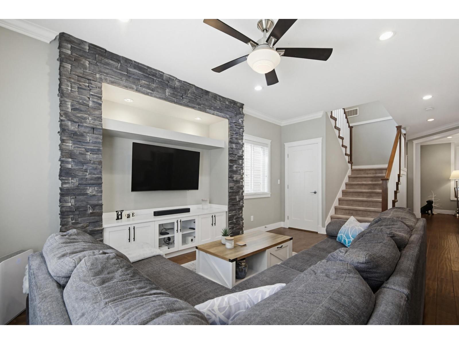 21030 80a Avenue, Langley, British Columbia  V2Y 0J4 - Photo 8 - R3123399
