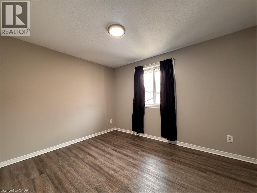 44 Walnut Street Unit# A05, Kitchener, Ontario  N2G 1P6 - Photo 3 - 40829750