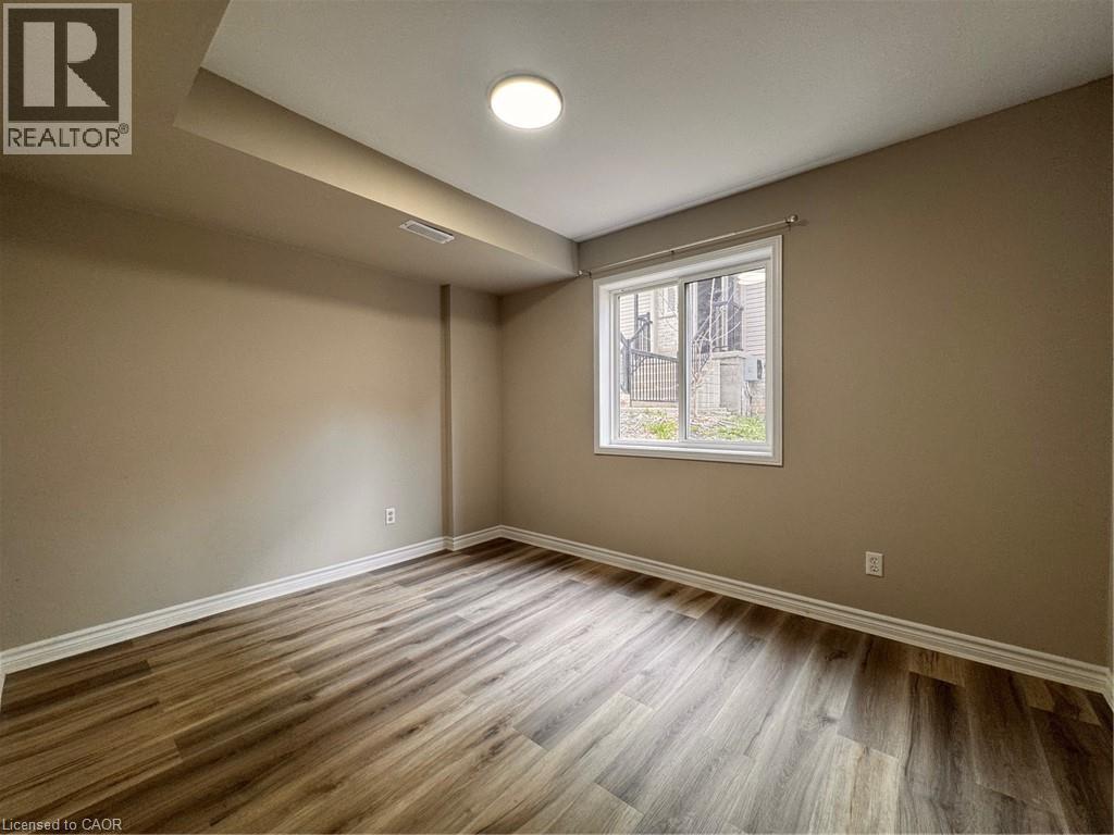 44 Walnut Street Unit# E01, Kitchener, Ontario  N2G 1P6 - Photo 4 - 40829753