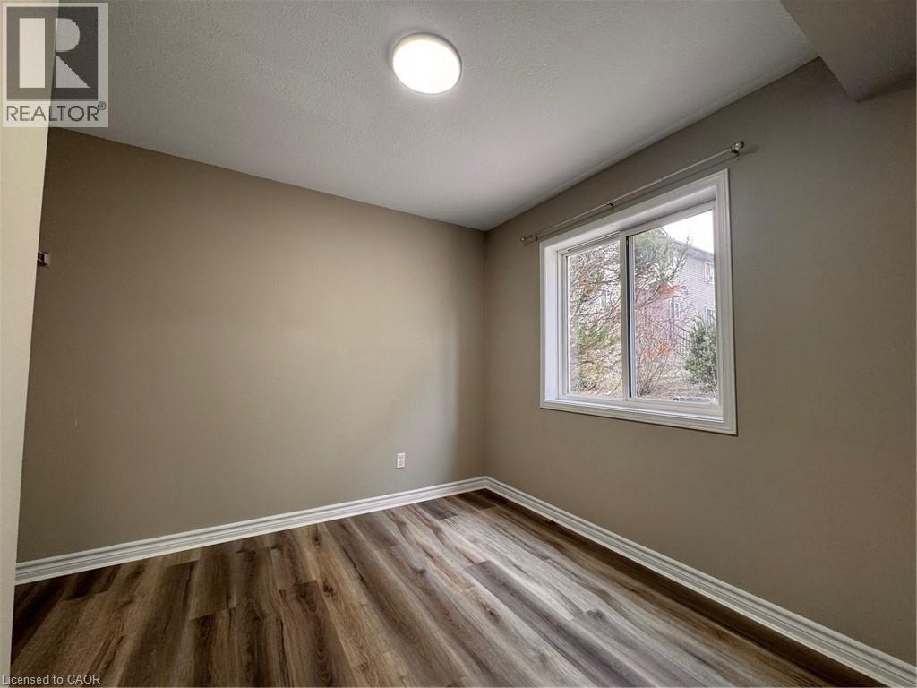44 Walnut Street Unit# E01, Kitchener, Ontario  N2G 1P6 - Photo 3 - 40829753