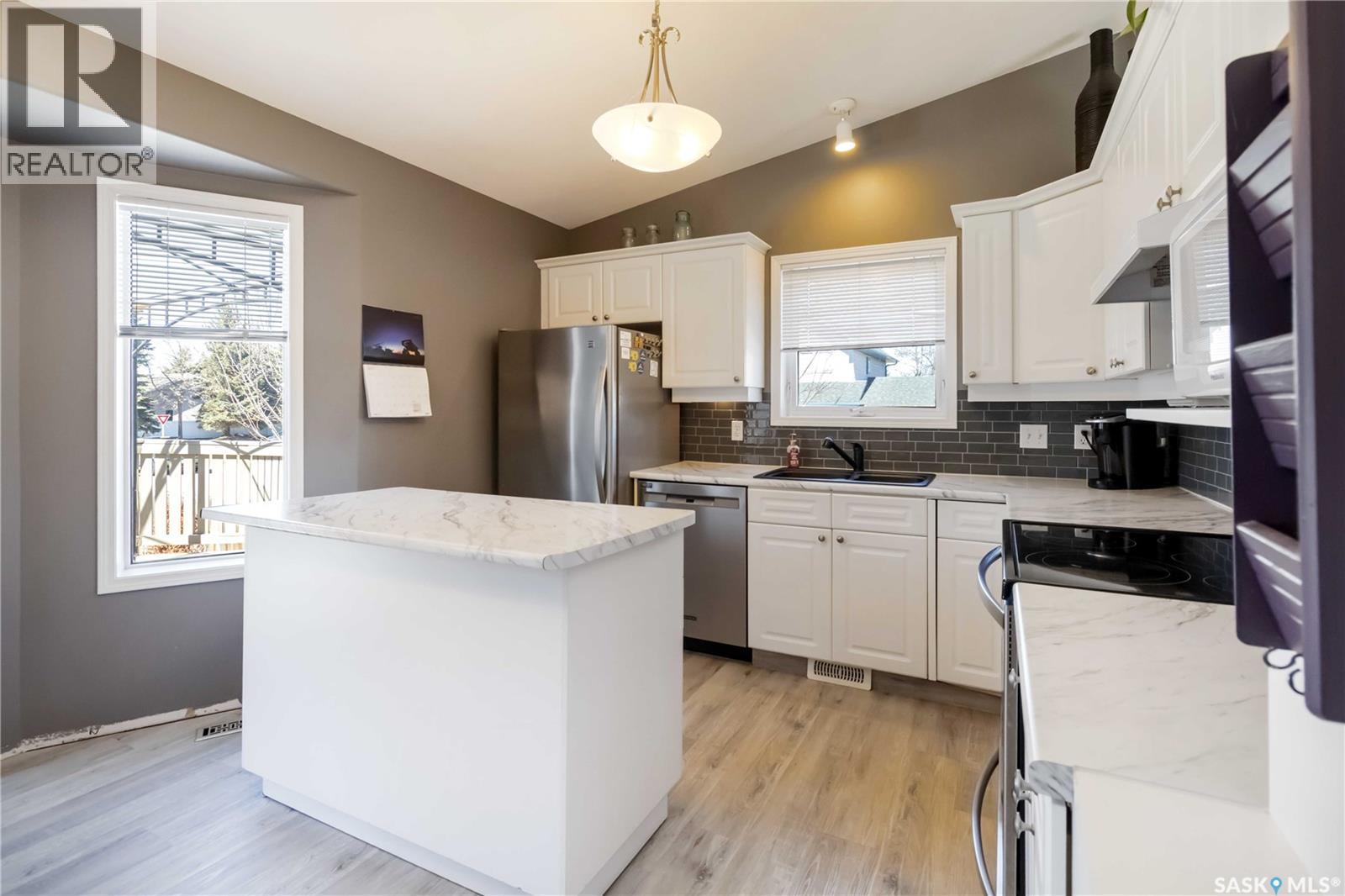 343 Coben Crescent, Saskatoon, Saskatchewan  S7S 1B5 - Photo 9 - SK033416