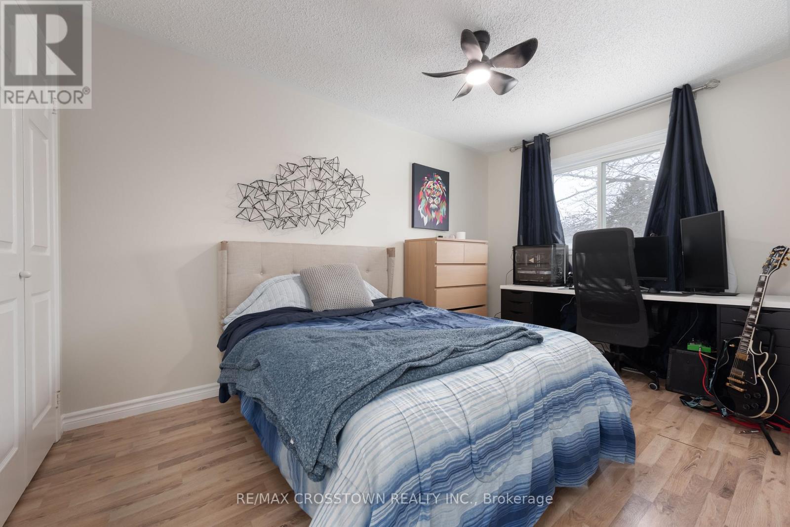 54 Foyston Park Circle, Springwater, Ontario  L0L 1Y0 - Photo 21 - S12903160