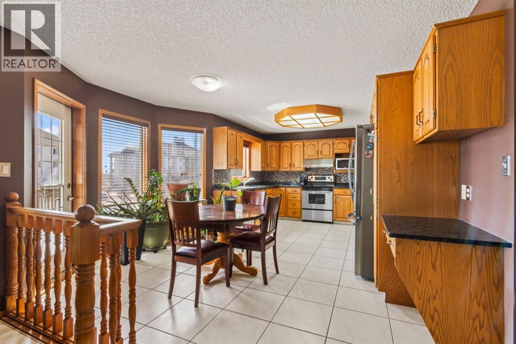 87 Applefield Close Se, Calgary, Alberta  T2A 7R1 - Photo 8 - A2307661