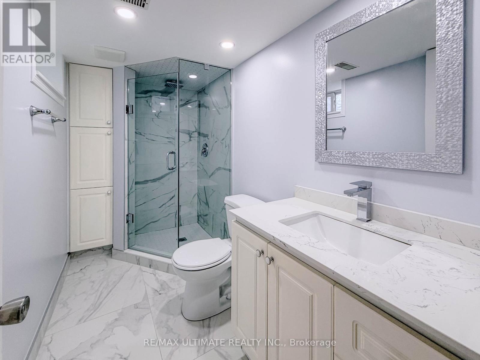 Lower - 403 Winona Drive, Toronto, Ontario  M6C 3T4 - Photo 8 - C13124558