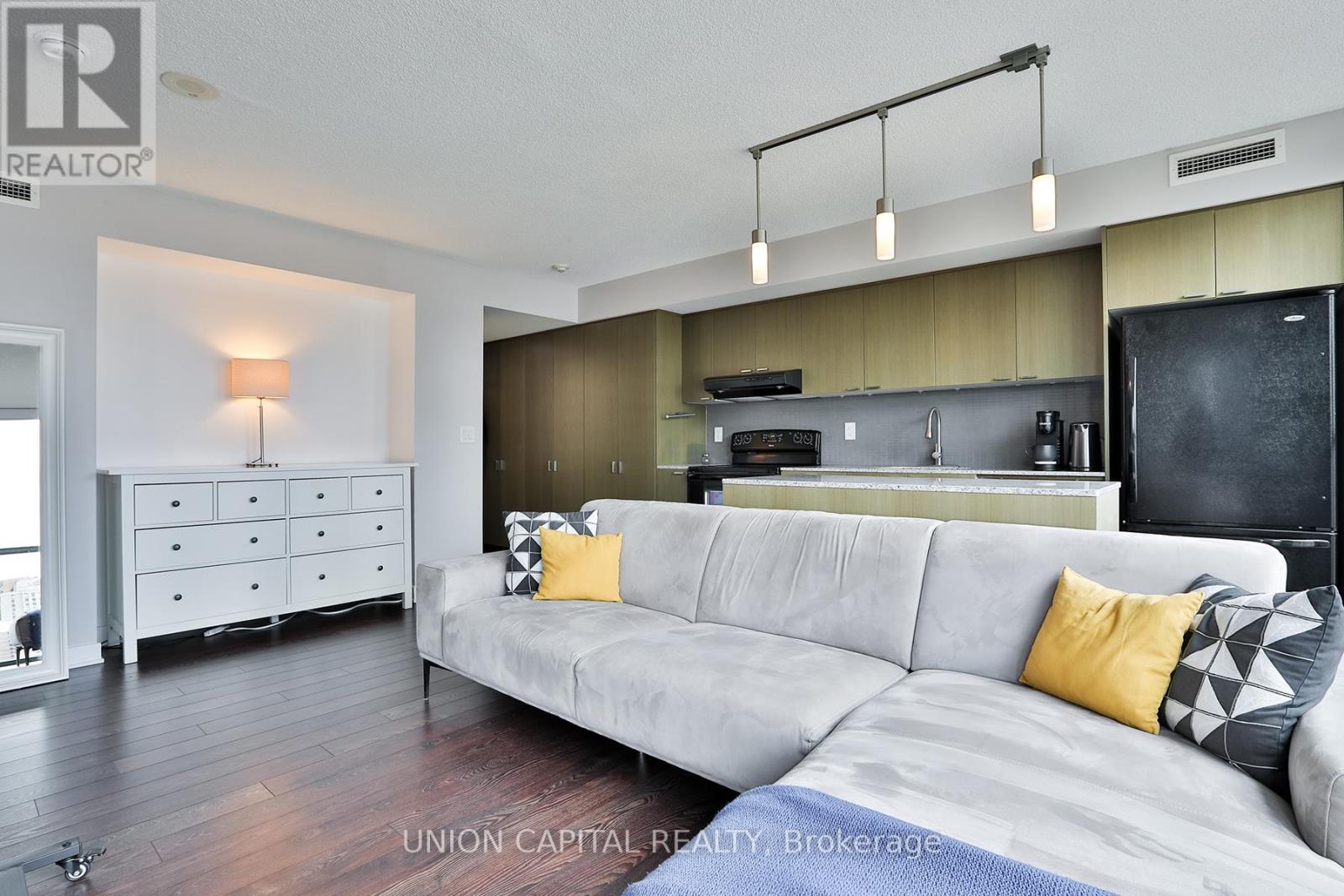 1704 - 110 Charles Street E, Toronto, Ontario  M4Y 1T5 - Photo 11 - C13124576