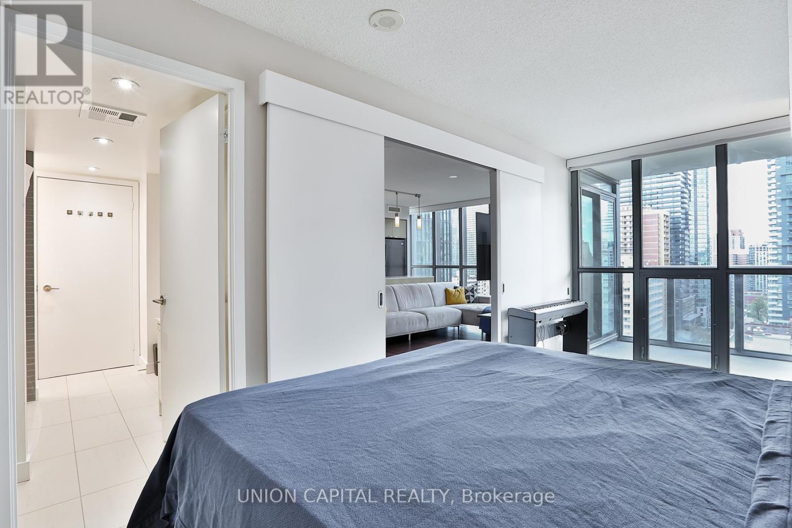 1704 - 110 Charles Street E, Toronto, Ontario  M4Y 1T5 - Photo 20 - C13124576