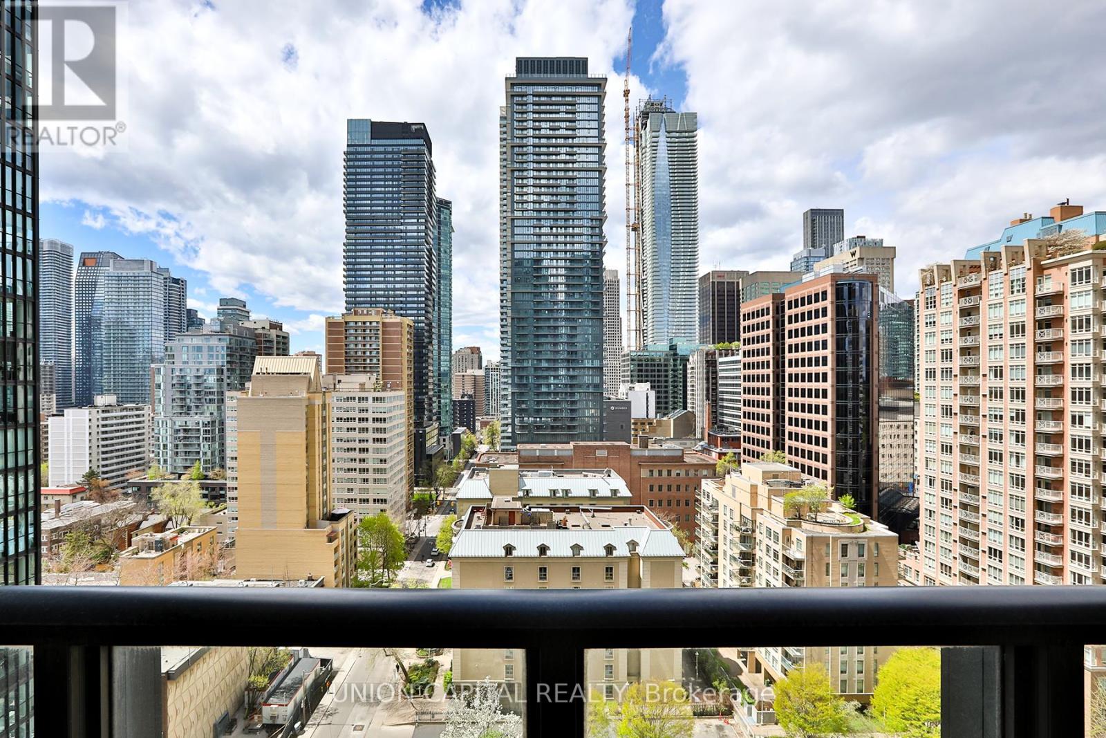 1704 - 110 Charles Street E, Toronto, Ontario  M4Y 1T5 - Photo 28 - C13124576