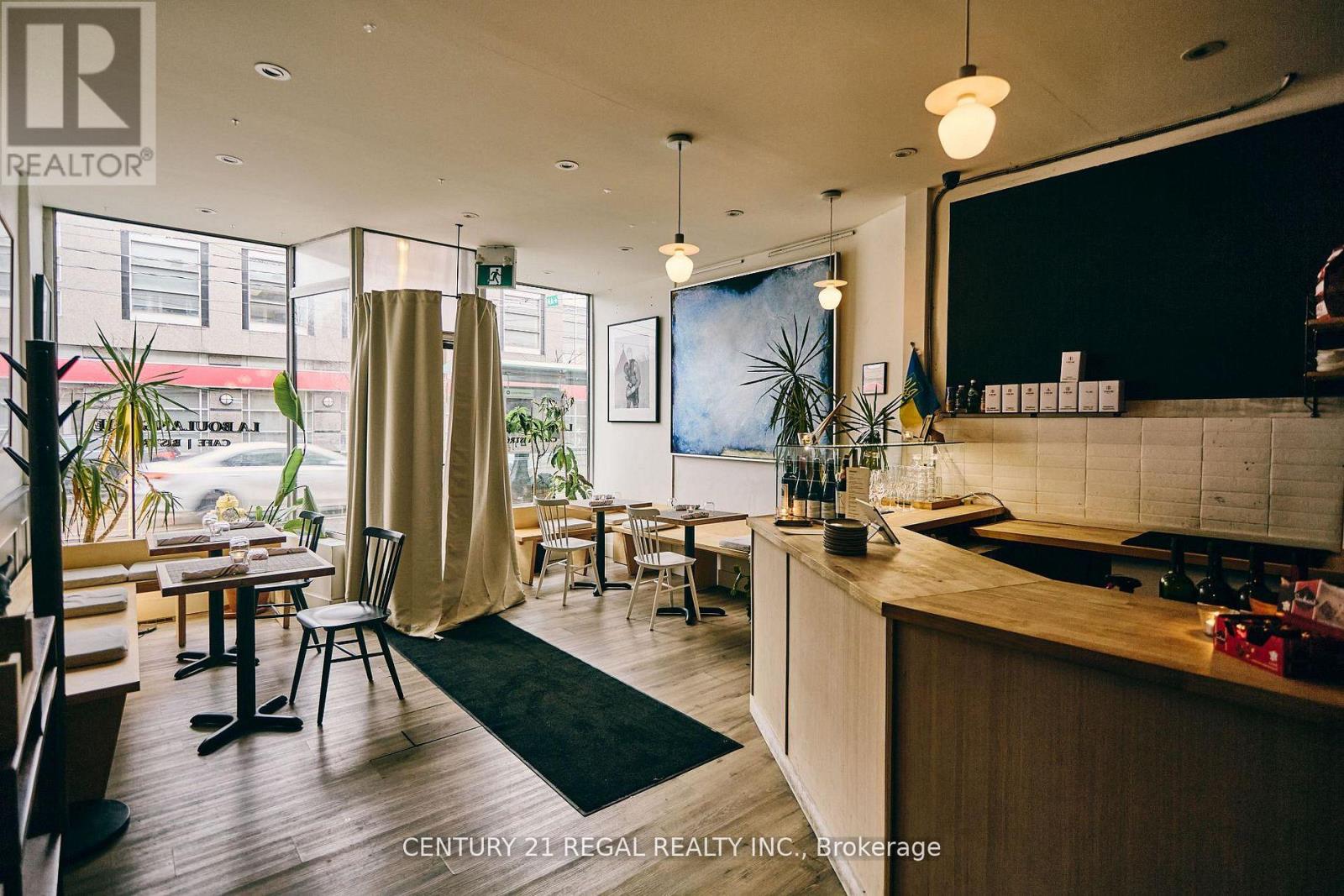 1134 Dundas Street W, Toronto, Ontario  M6J 1X2 - Photo 3 - C13124598