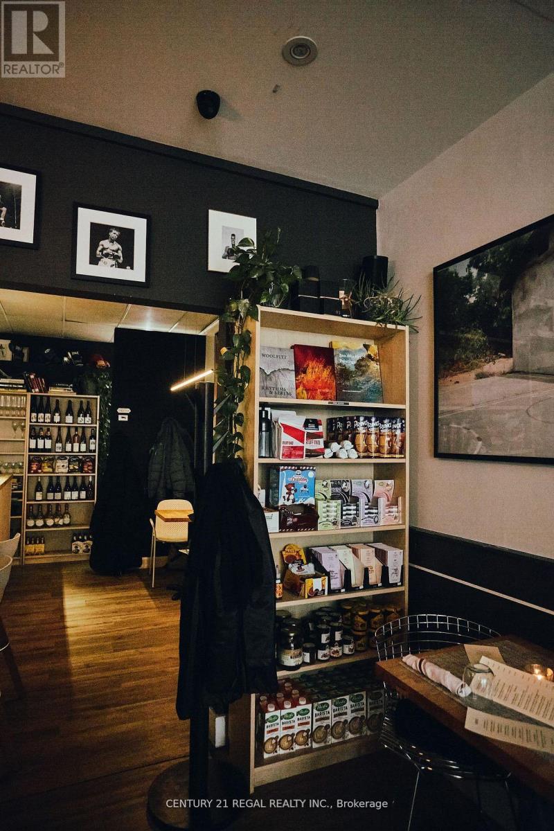 1134 Dundas Street W, Toronto, Ontario  M6J 1X2 - Photo 9 - C13124598