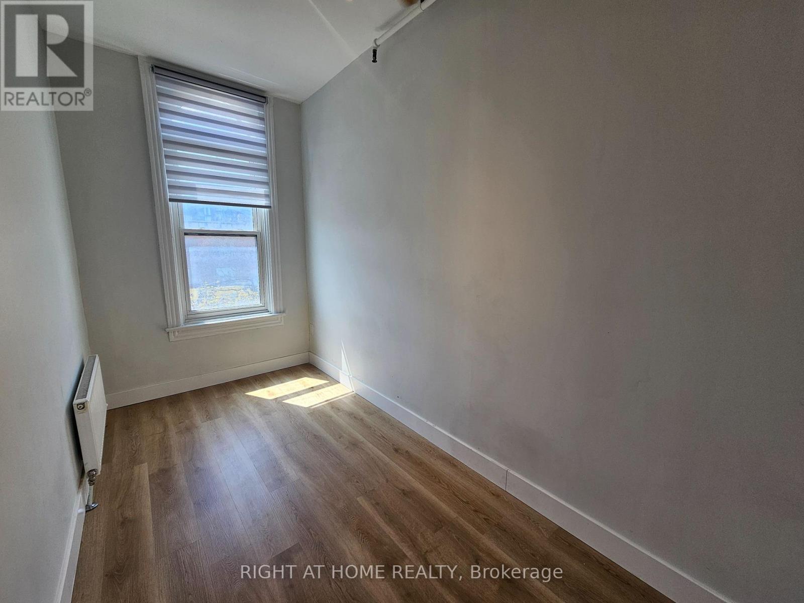 3 - 437 Spadina Avenue, Toronto, Ontario  M5T 2G6 - Photo 11 - C13124620