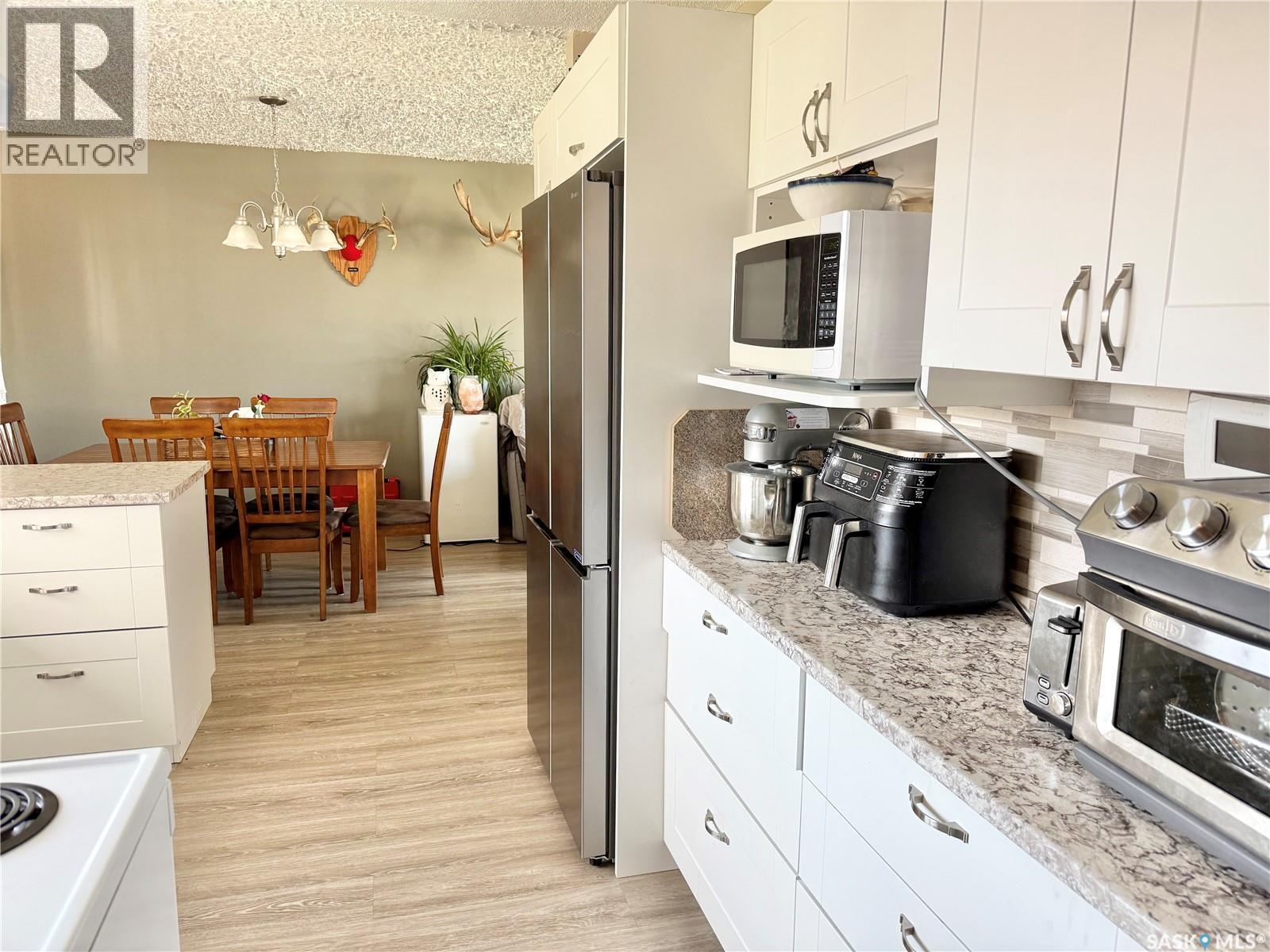 223 3rd Avenue W, Spiritwood, Saskatchewan  S0J 2M0 - Photo 3 - SK035891