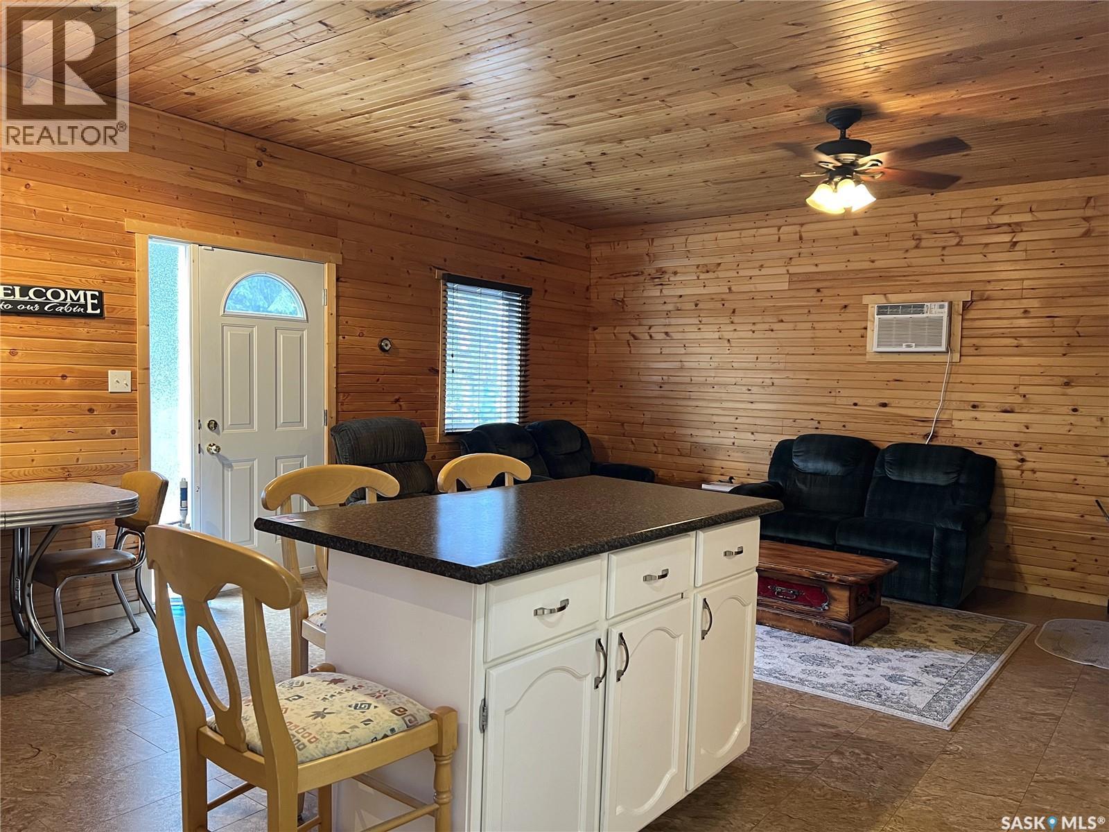 418 South Point Place, Green Lake, Saskatchewan  S0M 1B0 - Photo 4 - SK035868