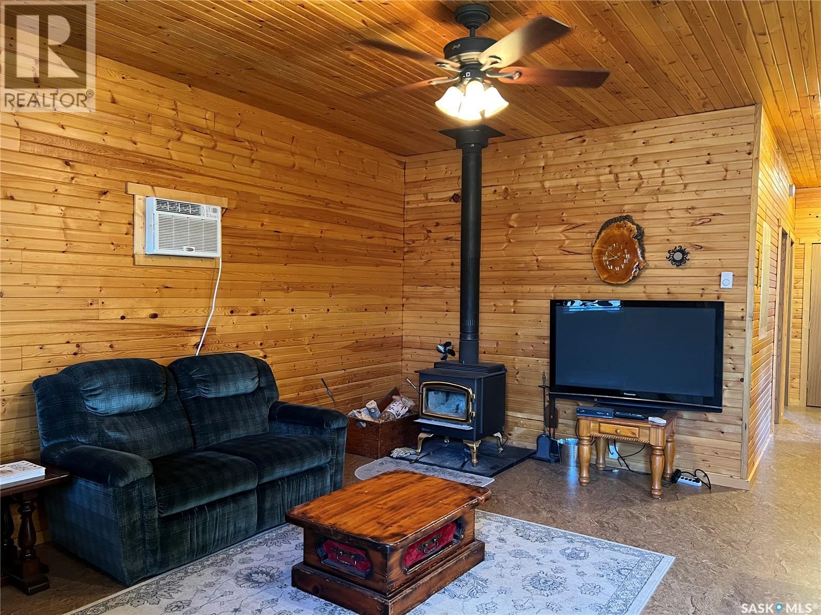 418 South Point Place, Green Lake, Saskatchewan  S0M 1B0 - Photo 7 - SK035868