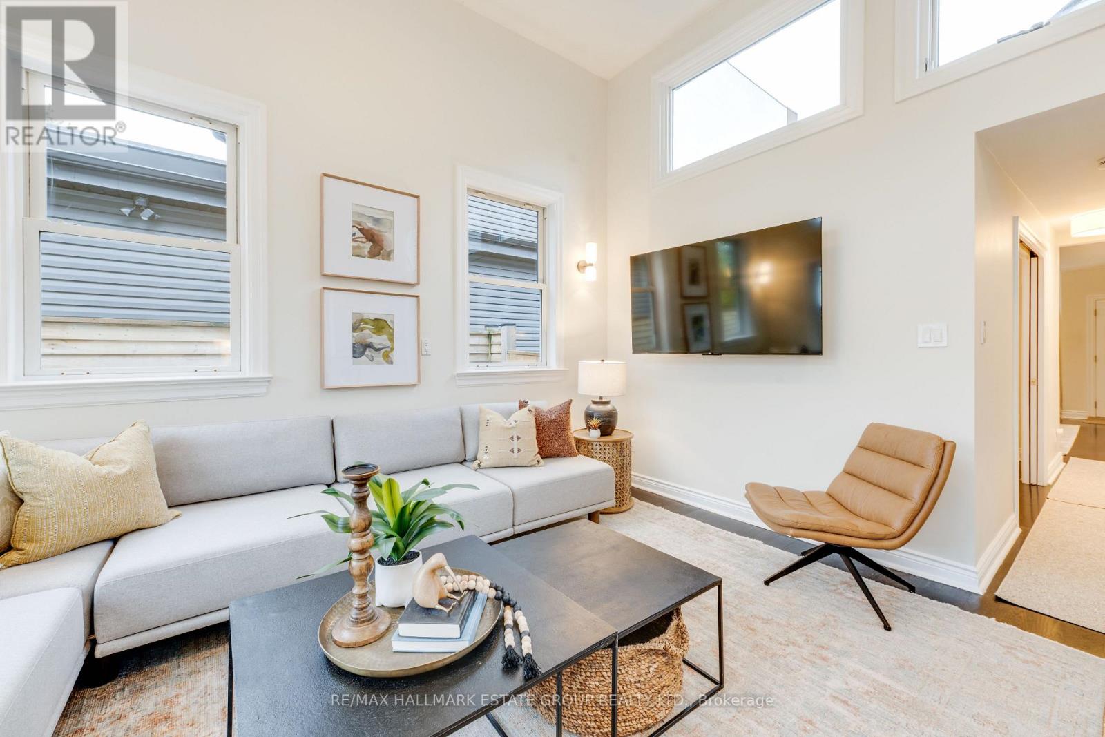 203 Rhodes Avenue, Toronto, Ontario  M4L 3A2 - Photo 10 - E13124538