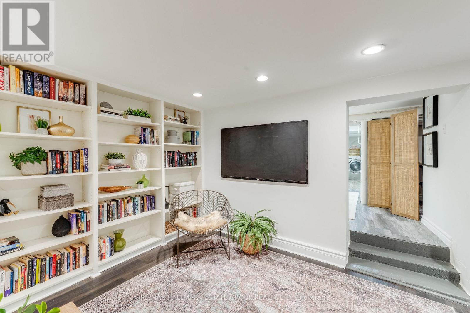 203 Rhodes Avenue, Toronto, Ontario  M4L 3A2 - Photo 32 - E13124538