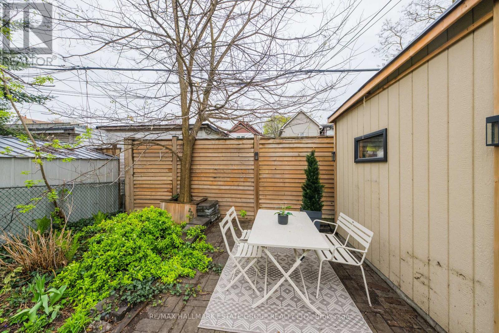 203 Rhodes Avenue, Toronto, Ontario  M4L 3A2 - Photo 47 - E13124538