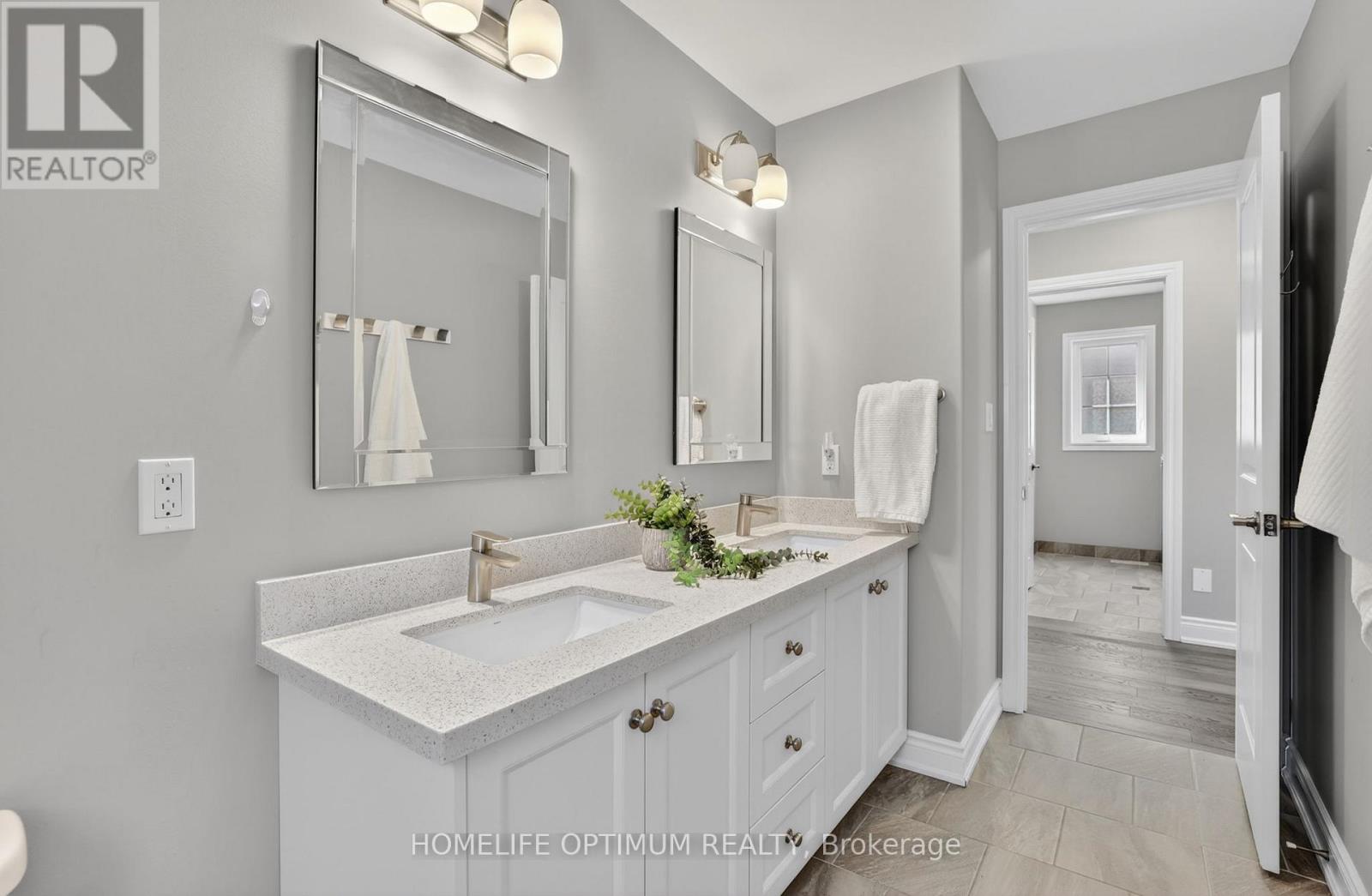 33 St Augustine Drive, Whitby, Ontario  L1M 0L7 - Photo 25 - E13124552