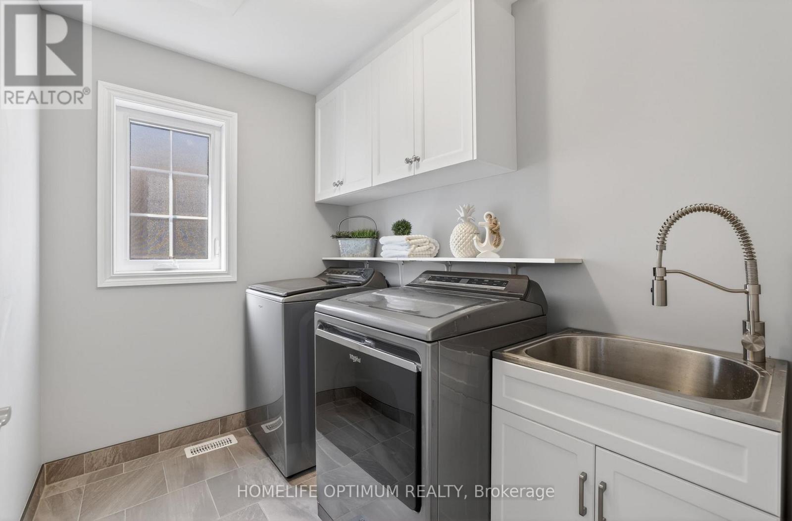 33 St Augustine Drive, Whitby, Ontario  L1M 0L7 - Photo 27 - E13124552