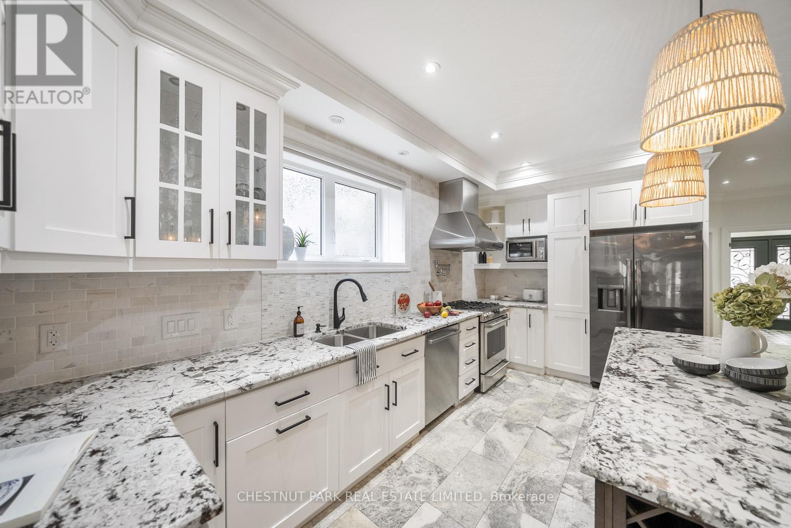 1 Ionson Boulevard, Toronto, Ontario  M1N 2B1 - Photo 16 - E13124624