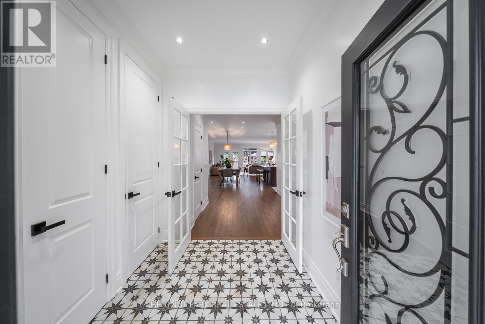 1 Ionson Boulevard, Toronto, Ontario  M1N 2B1 - Photo 5 - E13124624