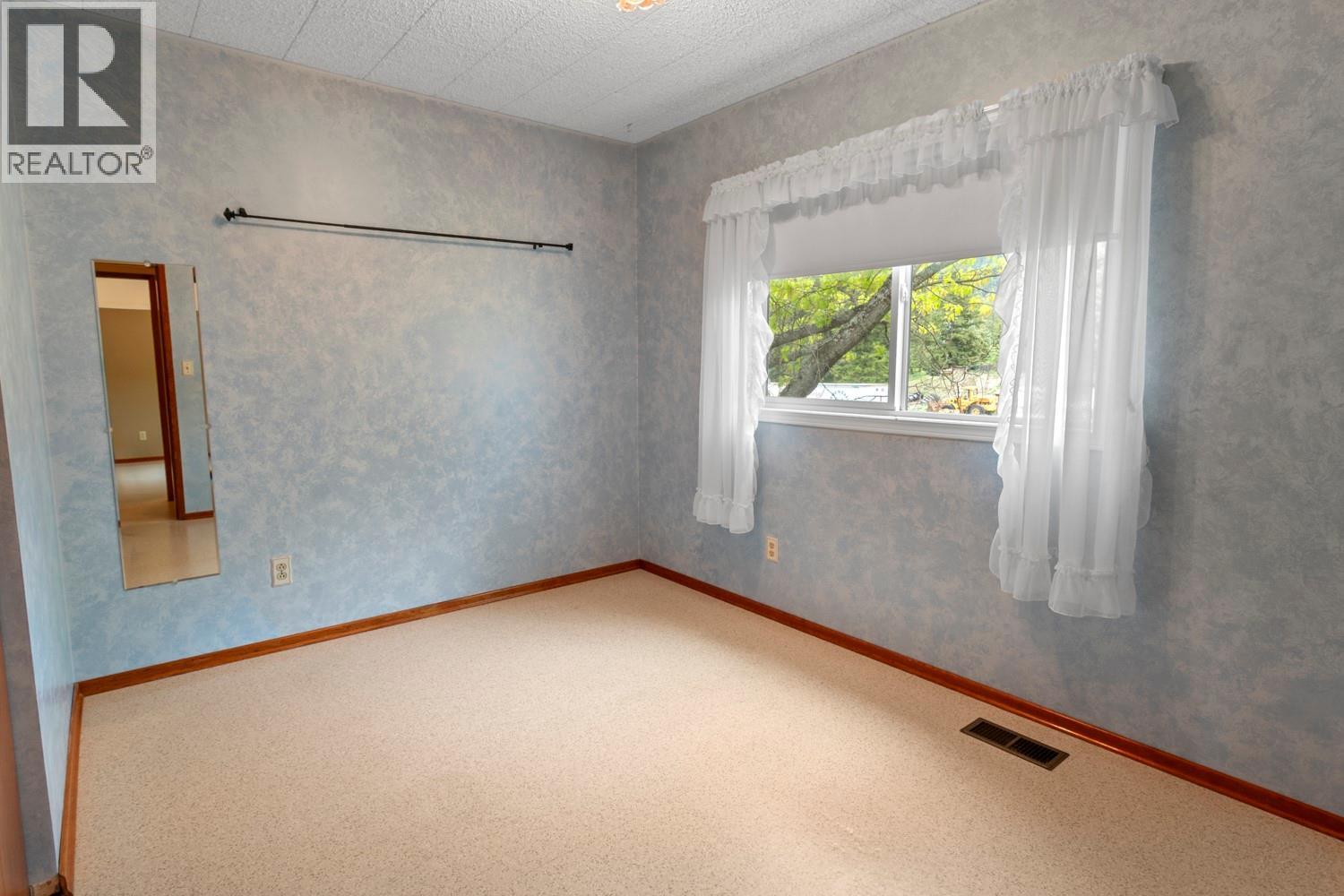 425 Ash Road, Creston, British Columbia  V0B 1G8 - Photo 19 - 10387180