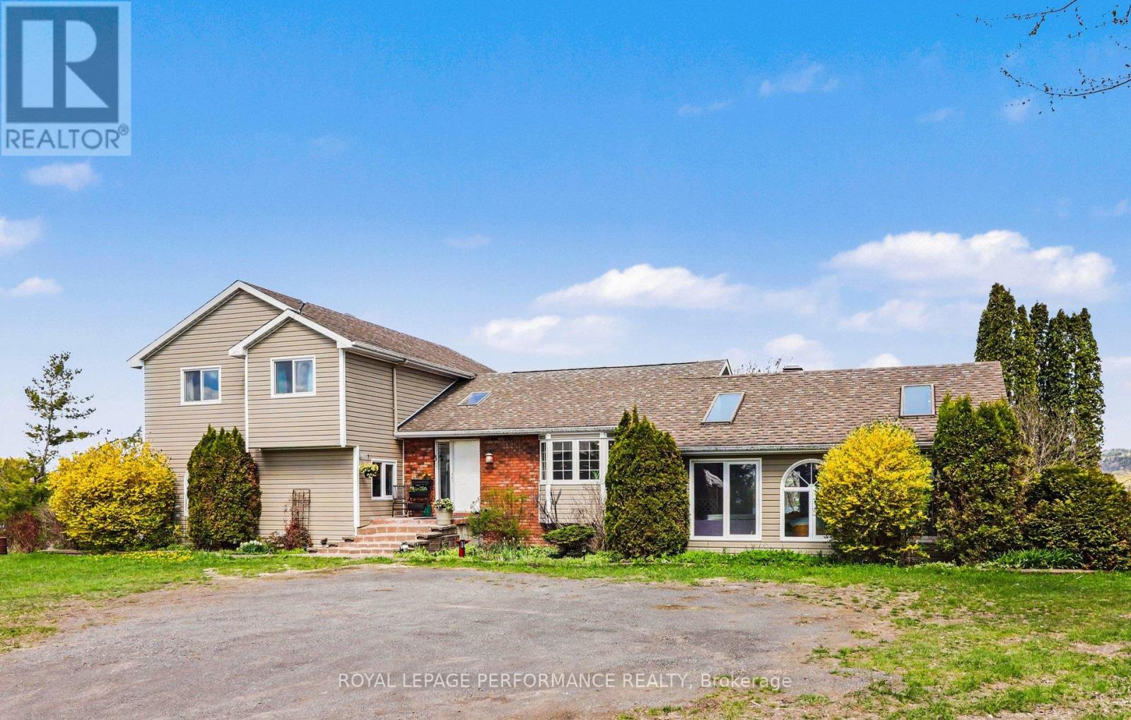 935 Concession 1 Road, Alfred And Plantagenet, Ontario  K0B 1J0 - Photo 5 - X13123310