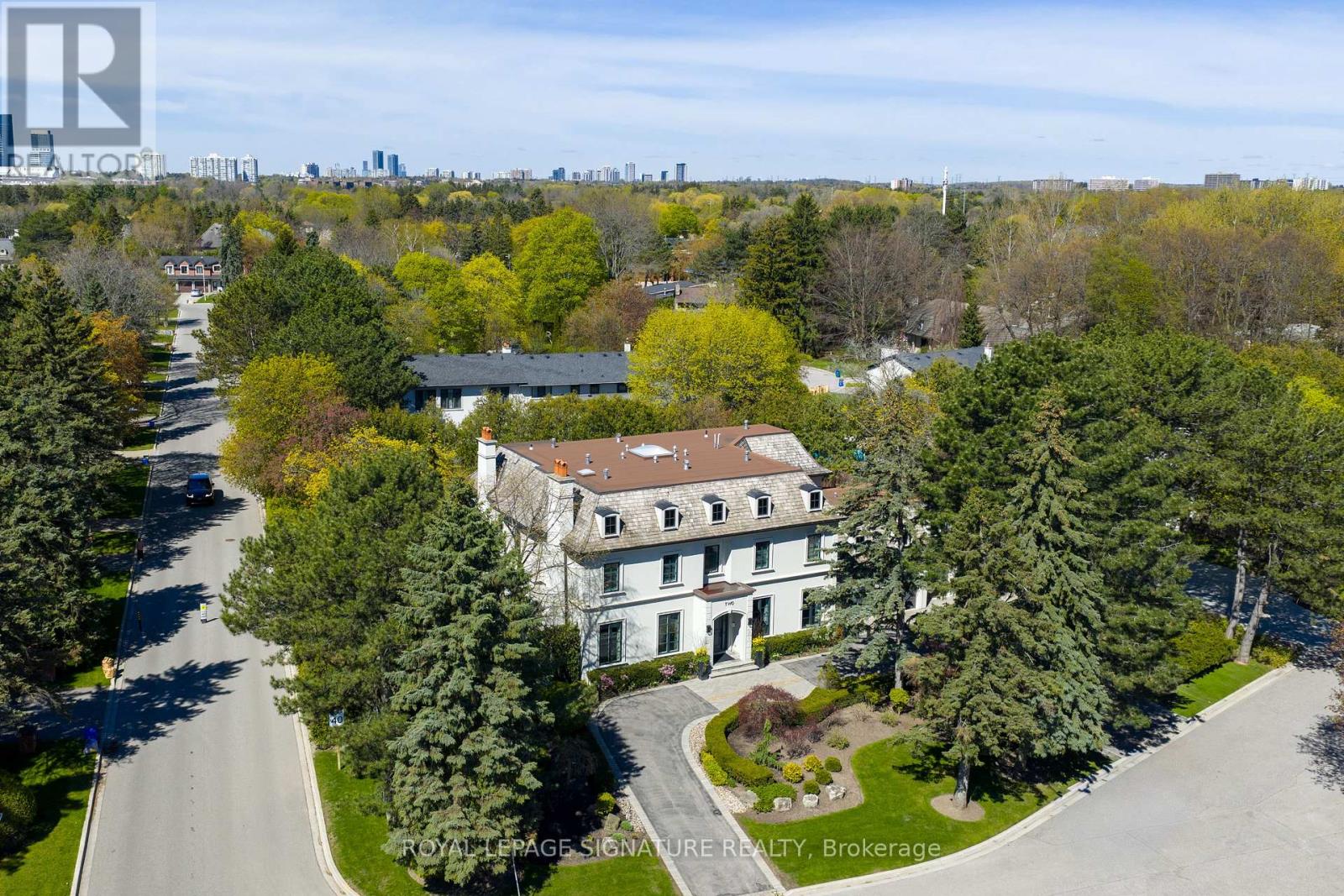 2 SPIREA COURT, Markham, Ontario