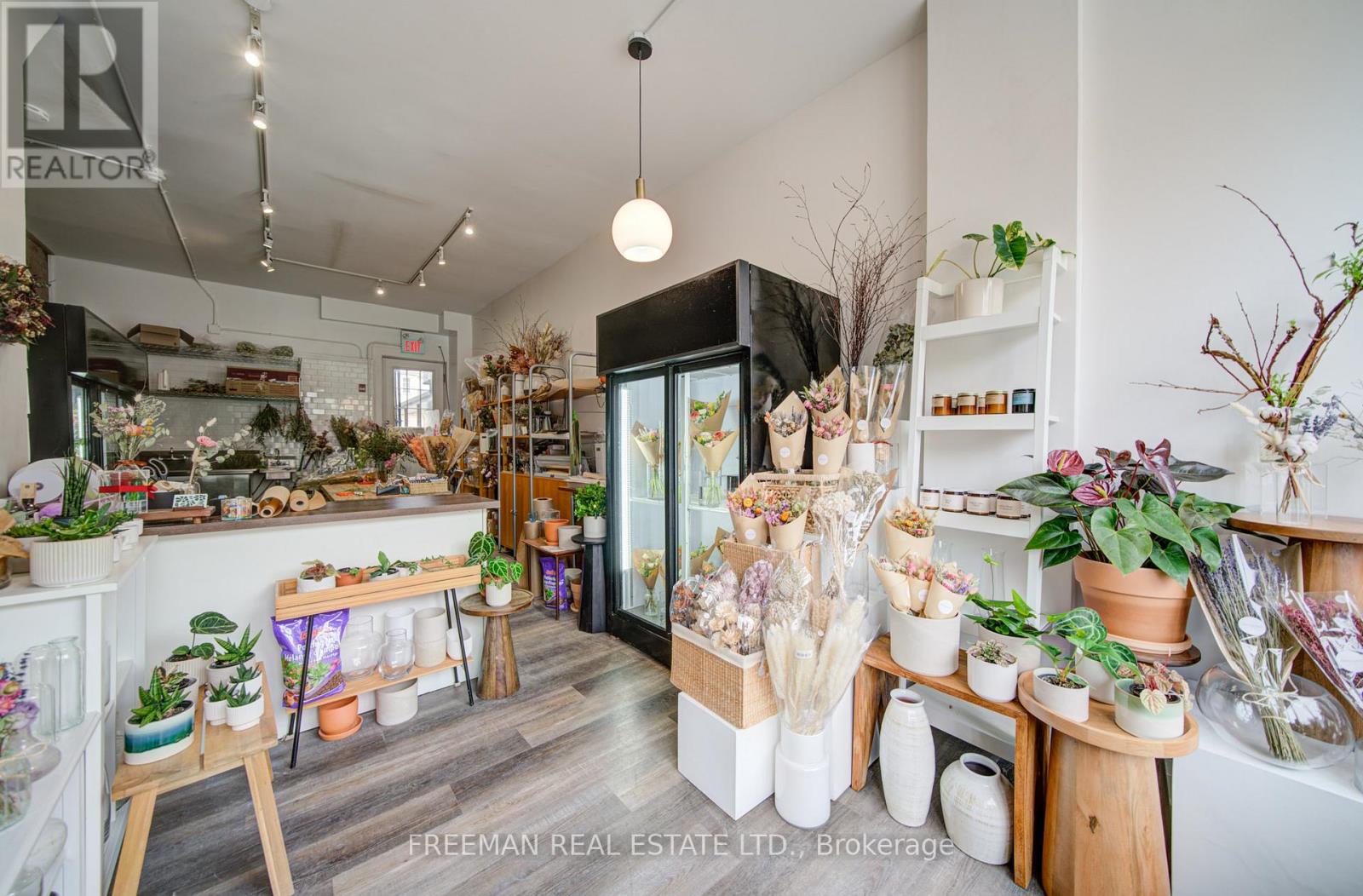 970 Bathurst Street, Toronto, Ontario  M5R 3G6 - Photo 5 - C12973458