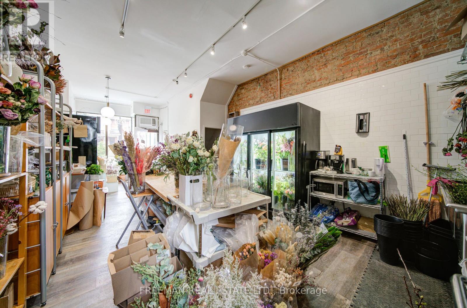 970 Bathurst Street, Toronto, Ontario  M5R 3G6 - Photo 9 - C12973458