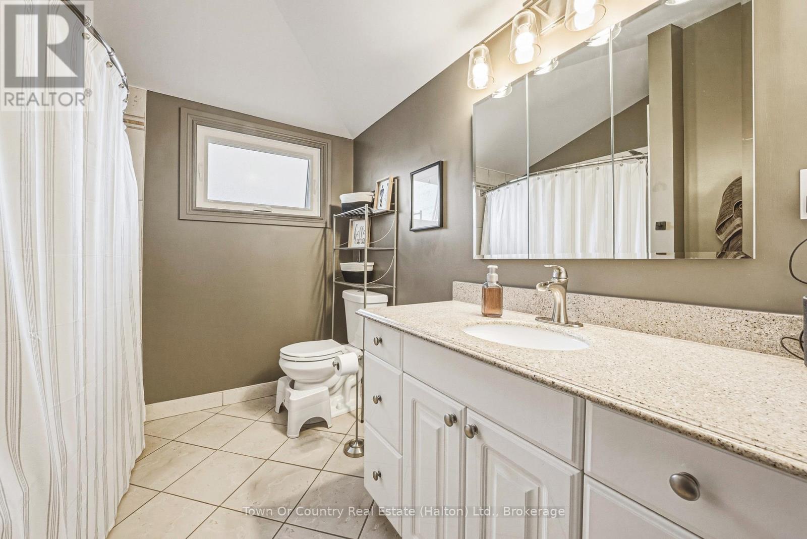 729 Coulson Avenue, Milton, Ontario  L9T 4J3 - Photo 11 - W13035732