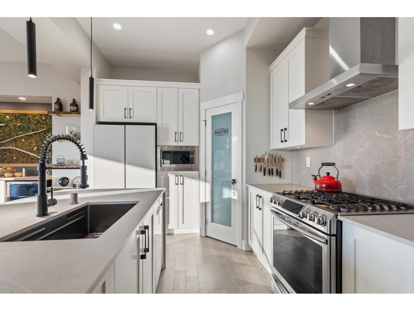 2107 165b Street, Surrey, British Columbia  V3Z 0V6 - Photo 10 - R3123315